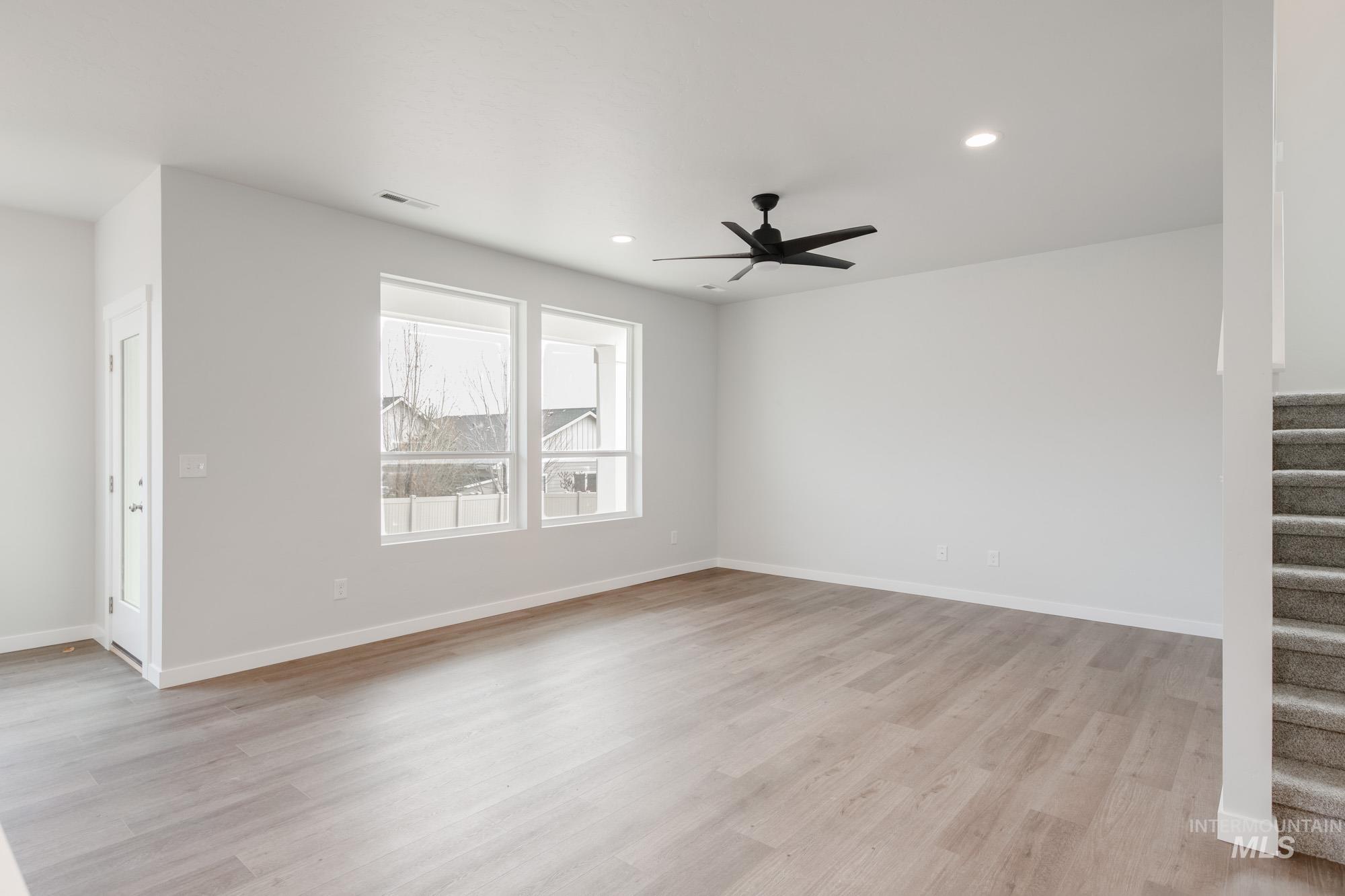 3218 N Waterbrook Way, Star, Idaho 83669, 5 Bedrooms, 2.5 Bathrooms, Residential For Sale, Price $519,990,MLS 98965328