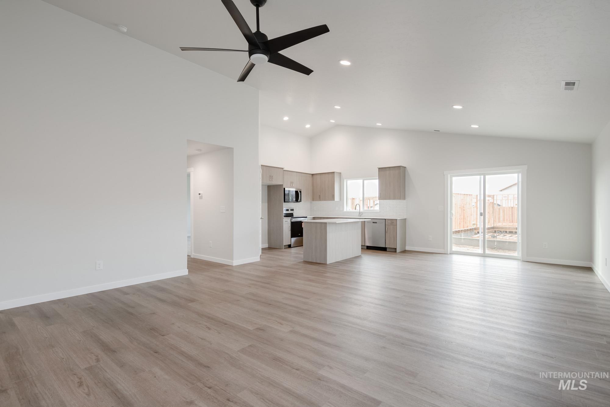 3281 N Waterbrook Way, Star, Idaho 83669, 4 Bedrooms, 2 Bathrooms, Residential For Sale, Price $452,990,MLS 98965330