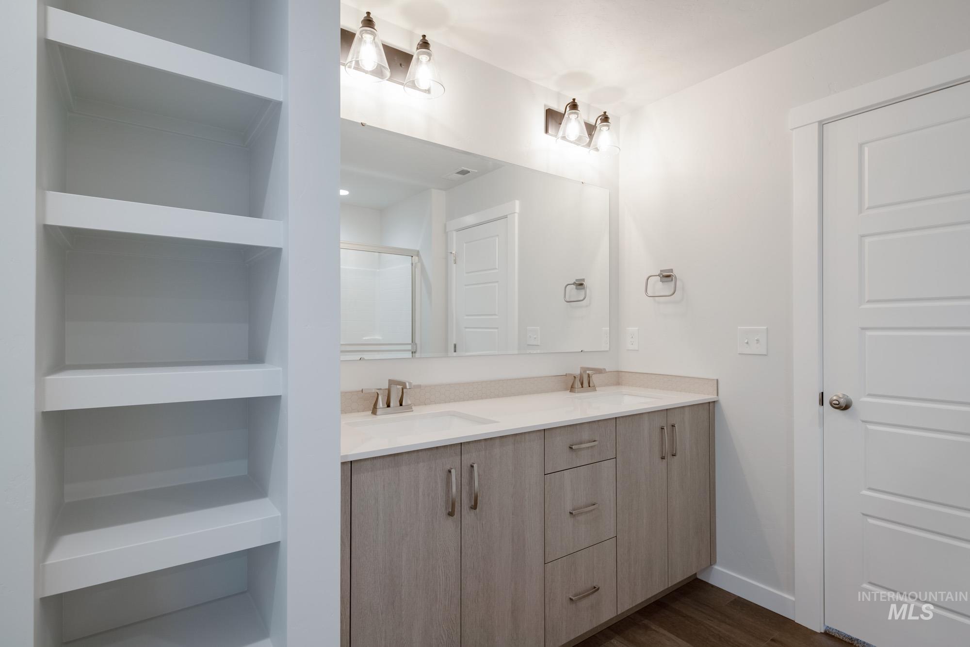 3281 N Waterbrook Way, Star, Idaho 83669, 4 Bedrooms, 2 Bathrooms, Residential For Sale, Price $452,990,MLS 98965330