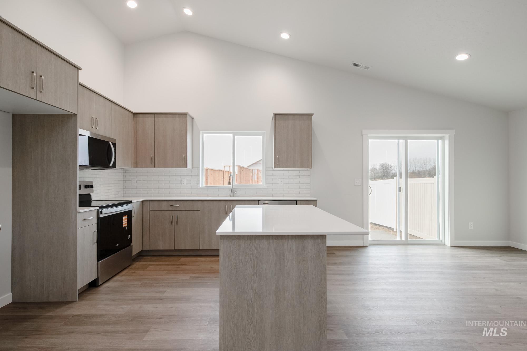 3281 N Waterbrook Way, Star, Idaho 83669, 4 Bedrooms, 2 Bathrooms, Residential For Sale, Price $452,990,MLS 98965330