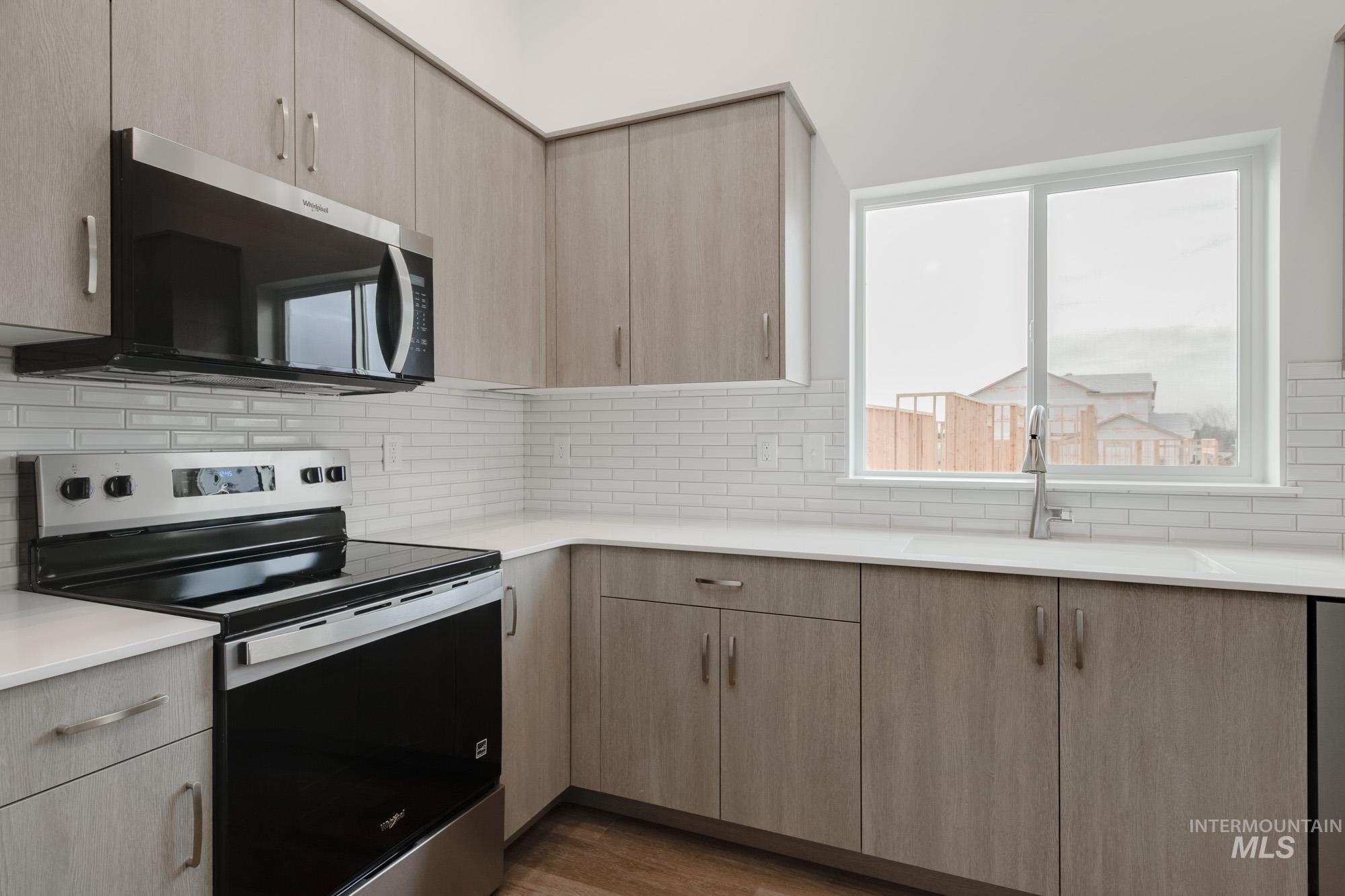 3281 N Waterbrook Way, Star, Idaho 83669, 4 Bedrooms, 2 Bathrooms, Residential For Sale, Price $452,990,MLS 98965330