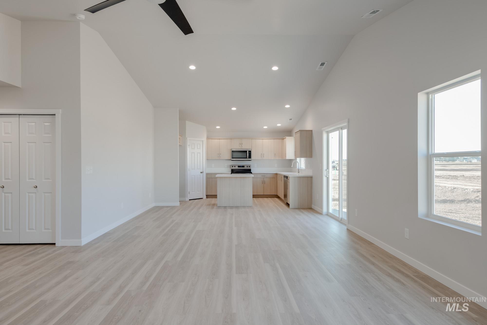 7365 S Menzingers Ave, Meridian, Idaho 83642, 4 Bedrooms, 2 Bathrooms, Residential For Sale, Price $449,990,MLS 98965335