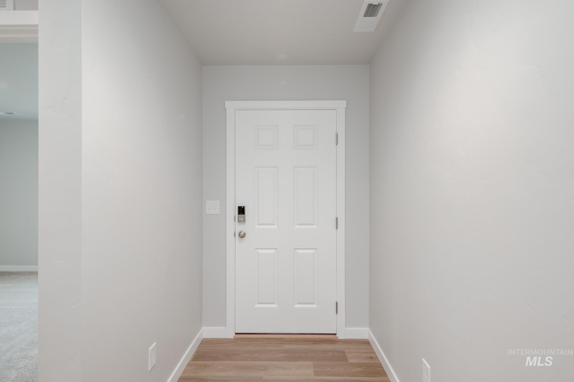 2558 W Fallon Lp, Nampa, Idaho 83651, 3 Bedrooms, 2 Bathrooms, Residential For Sale, Price $424,990,MLS 98965339