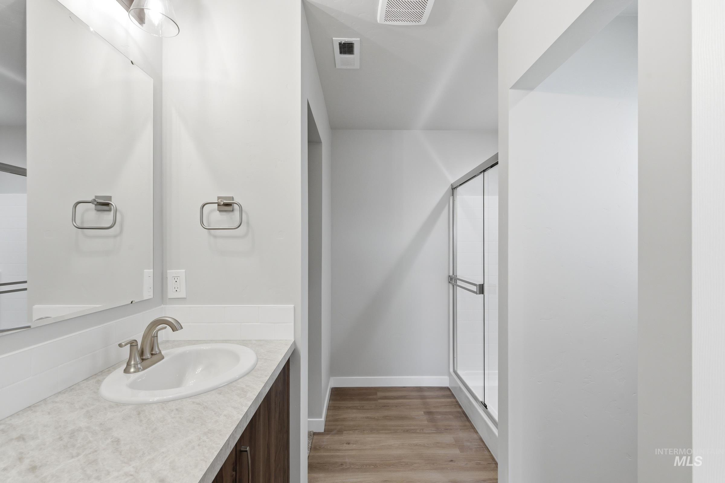 2558 W Fallon Lp, Nampa, Idaho 83651, 3 Bedrooms, 2 Bathrooms, Residential For Sale, Price $427,990, 98965339