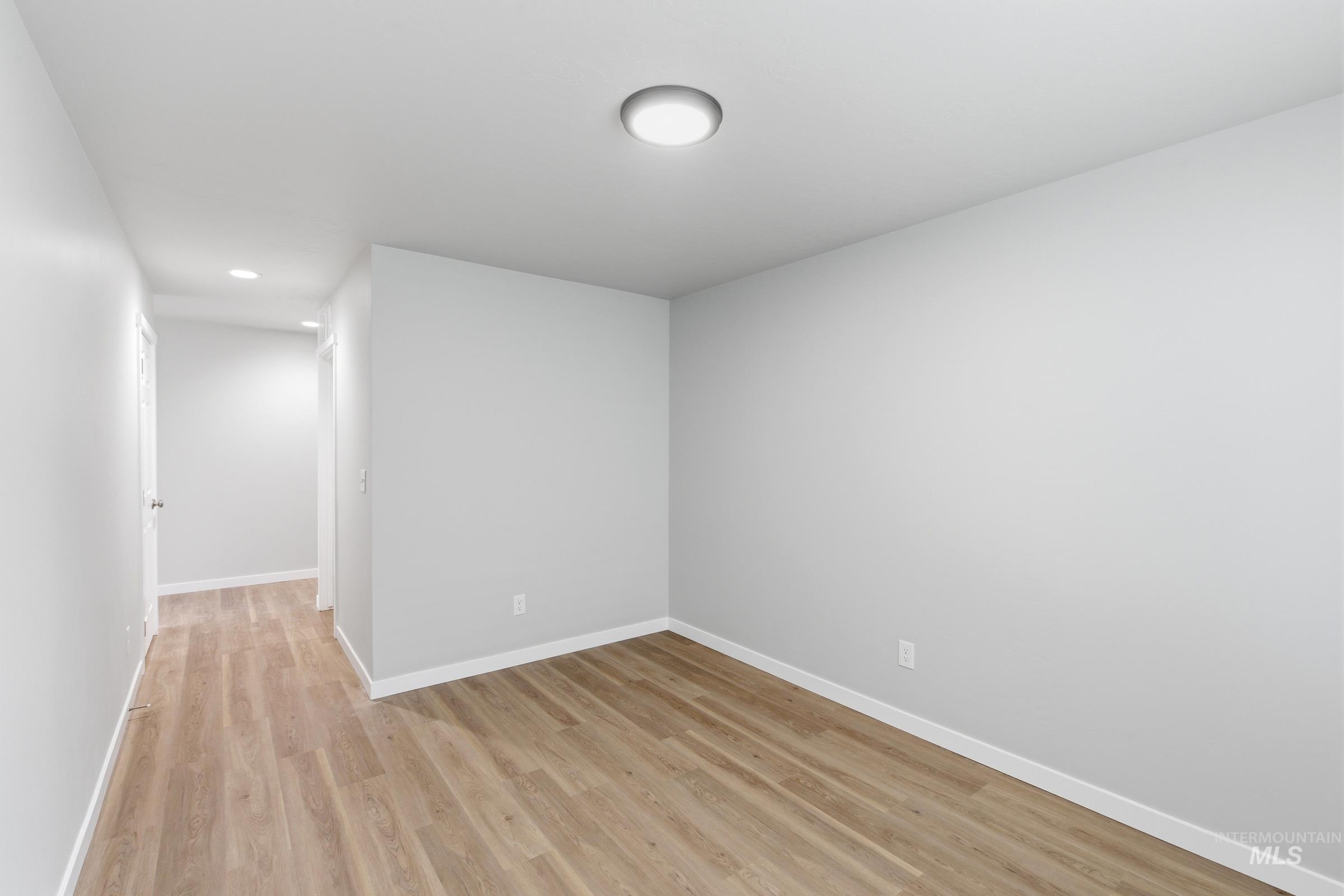 2558 W Fallon Lp, Nampa, Idaho 83651, 3 Bedrooms, 2 Bathrooms, Residential For Sale, Price $427,990, 98965339