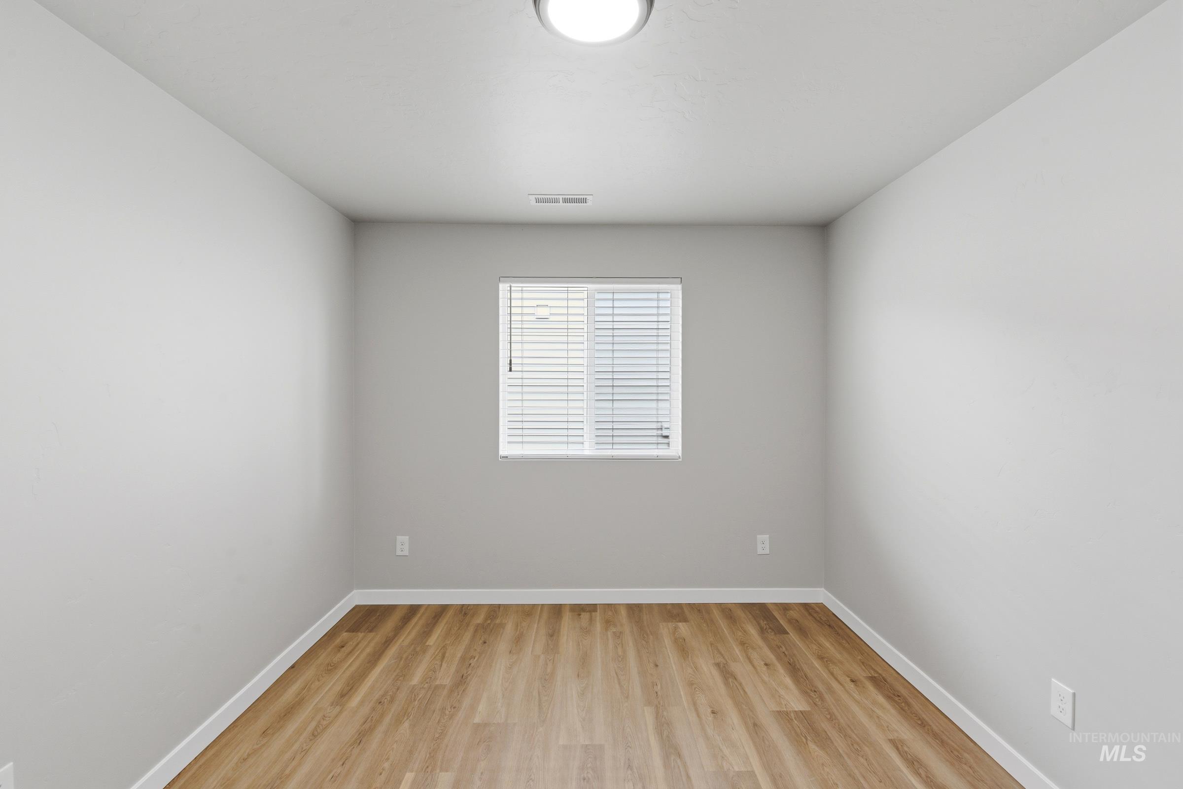 2558 W Fallon Lp, Nampa, Idaho 83651, 3 Bedrooms, 2 Bathrooms, Residential For Sale, Price $427,990, 98965339