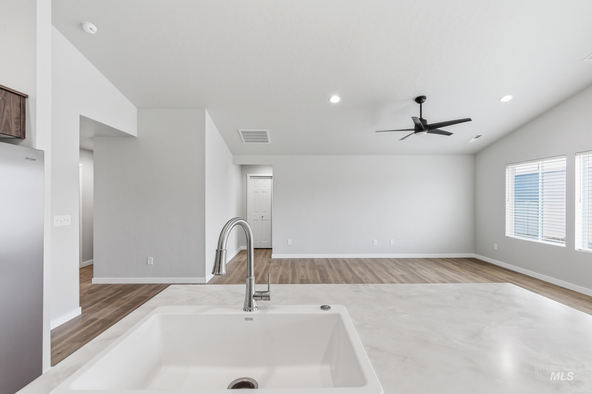 2558 W Fallon Lp, Nampa, Idaho 83651, 3 Bedrooms, 2 Bathrooms, Residential For Sale, Price $427,990, 98965339