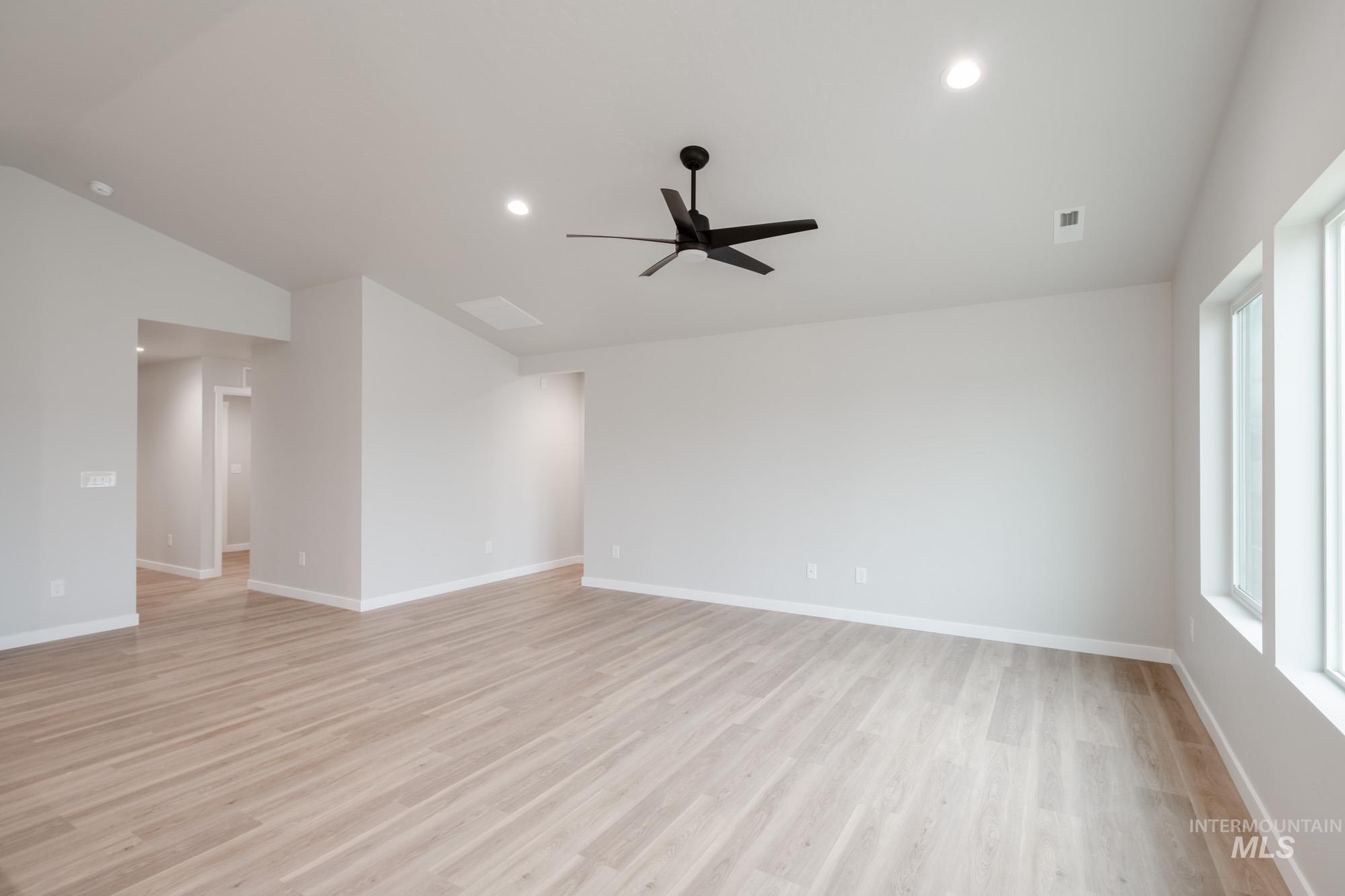 2558 W Fallon Lp, Nampa, Idaho 83651, 3 Bedrooms, 2 Bathrooms, Residential For Sale, Price $424,990,MLS 98965339