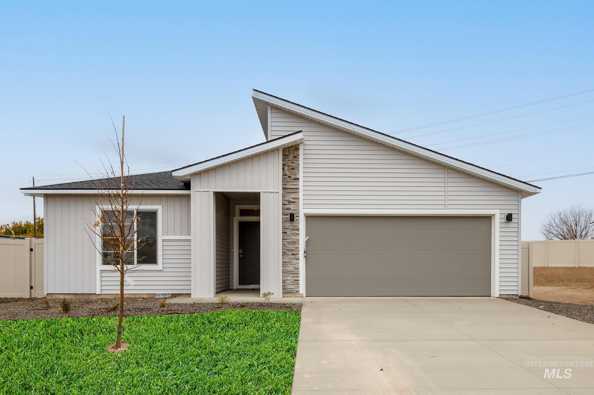 49 S Sweetgrass Ave, Nampa, Idaho 83651, 4 Bedrooms, 2 Bathrooms, Residential For Sale, Price $434,990,MLS 98965340