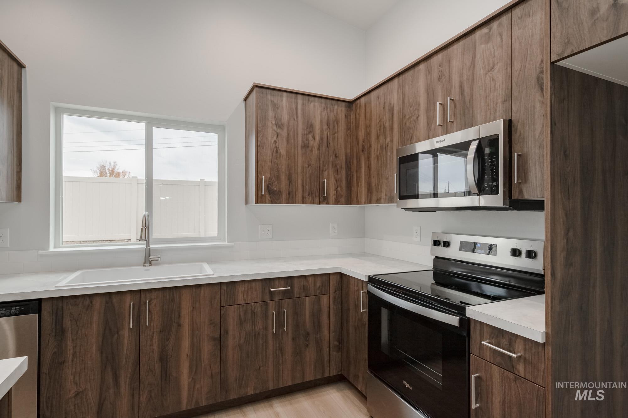 49 S Sweetgrass Ave, Nampa, Idaho 83651, 4 Bedrooms, 2 Bathrooms, Residential For Sale, Price $434,990,MLS 98965340