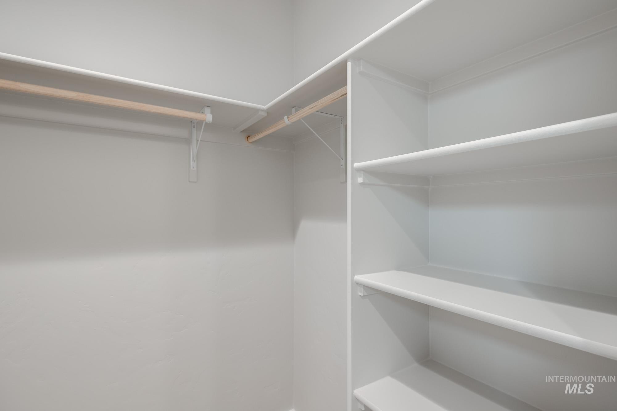 47 S Sweetgrass Ave, Nampa, Idaho 83651, 3 Bedrooms, 2 Bathrooms, Residential For Sale, Price $394,990,MLS 98965341