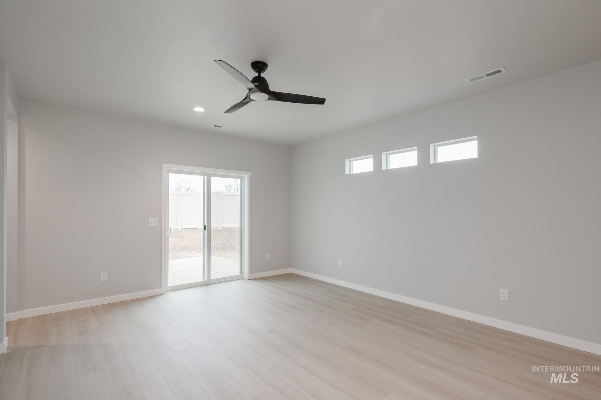 47 S Sweetgrass Ave, Nampa, Idaho 83651, 3 Bedrooms, 2 Bathrooms, Residential For Sale, Price $394,990,MLS 98965341