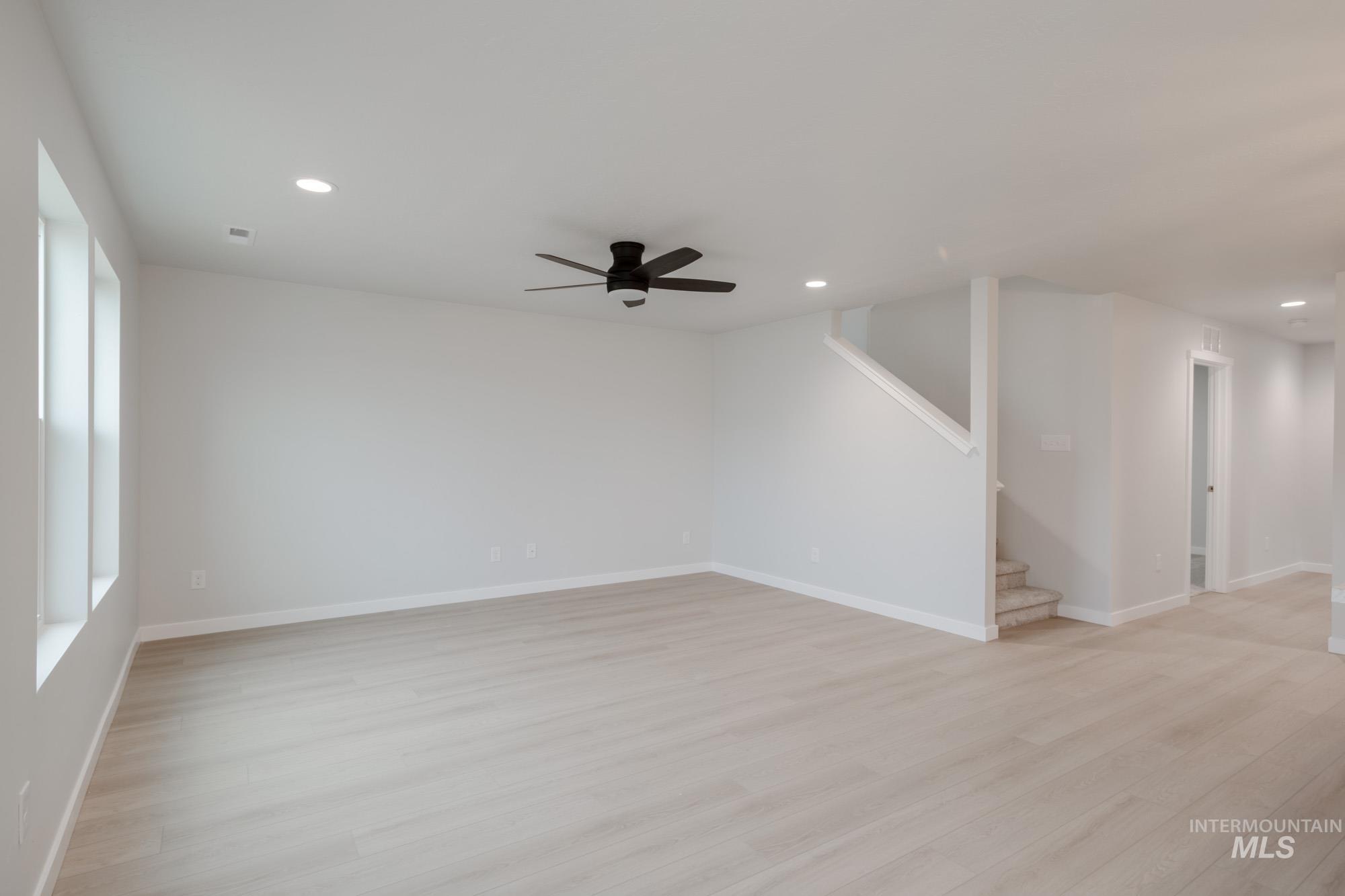 45 S Sweetgrass Ave, Nampa, Idaho 83651, 4 Bedrooms, 2.5 Bathrooms, Residential For Sale, Price $429,990, 98965342