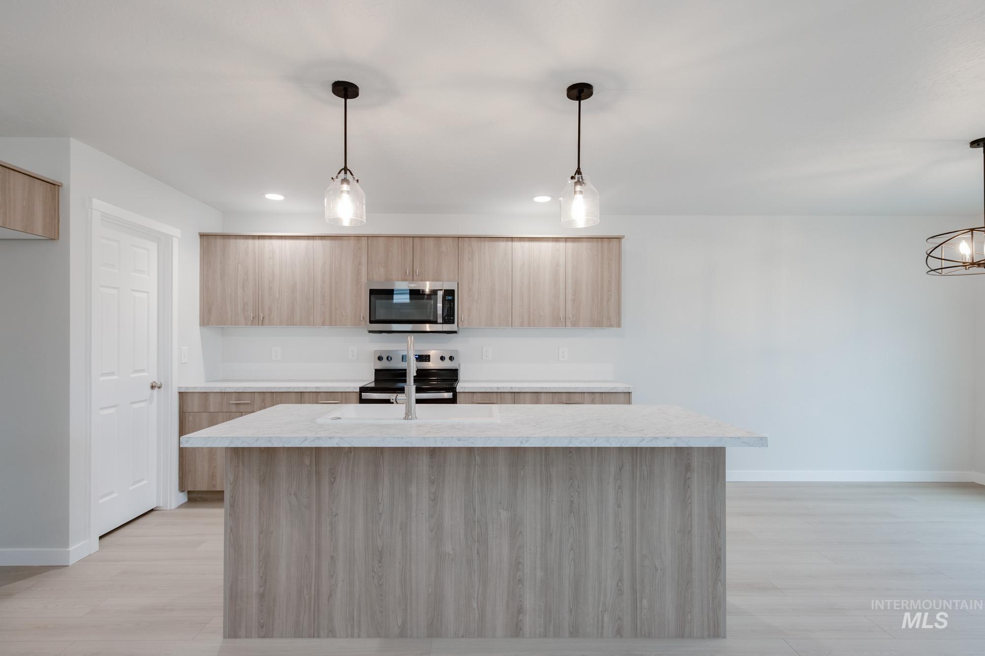 45 S Sweetgrass Ave, Nampa, Idaho 83651, 4 Bedrooms, 2.5 Bathrooms, Residential For Sale, Price $429,990, 98965342