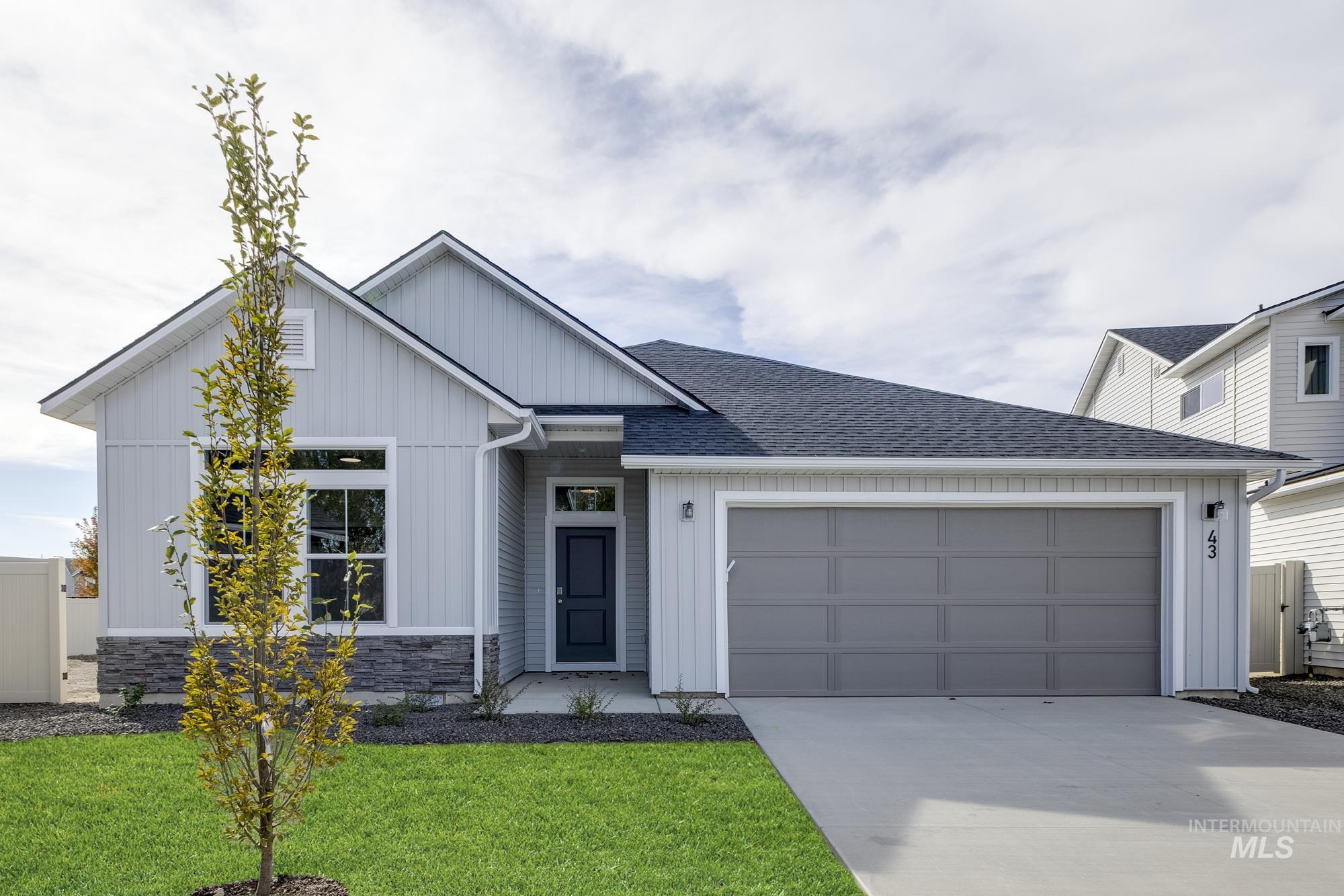 43 S Lancaster Pl, Nampa, Idaho 83651, 4 Bedrooms, 2 Bathrooms, Residential For Sale, Price $459,990,MLS 98965343