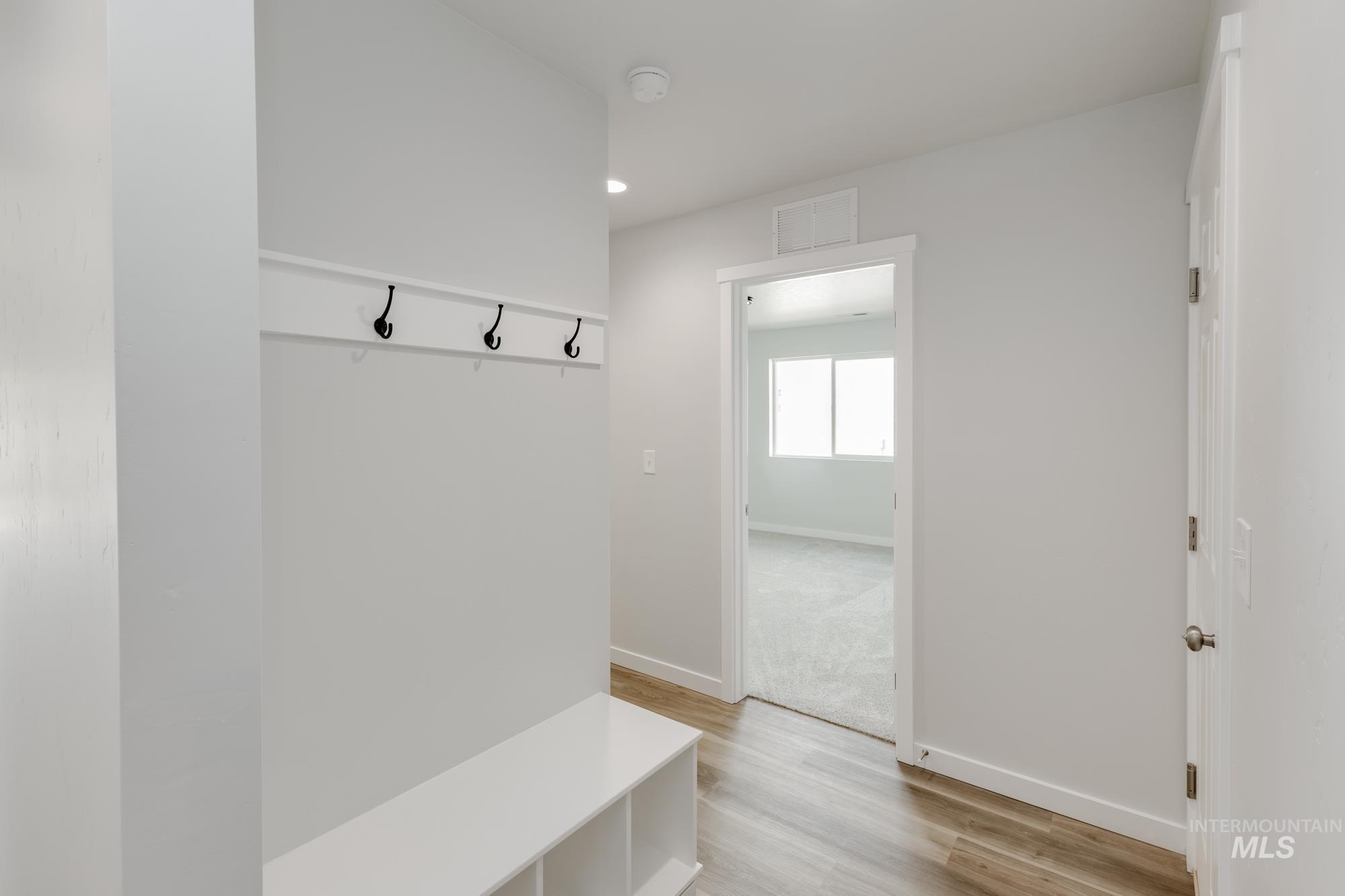 43 S Lancaster Pl, Nampa, Idaho 83651, 4 Bedrooms, 2 Bathrooms, Residential For Sale, Price $459,990,MLS 98965343