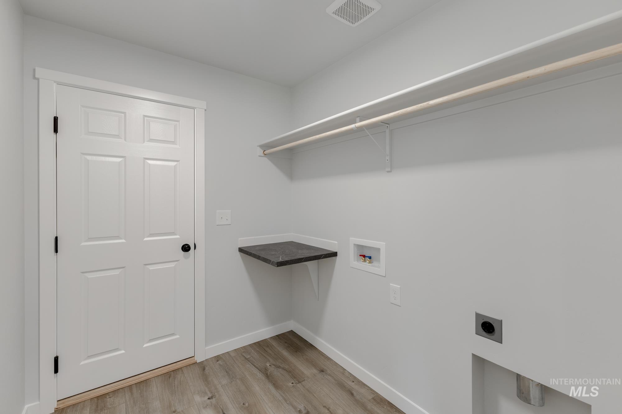 3878 E Syracuse St, Nampa, Idaho 83686, 4 Bedrooms, 2 Bathrooms, Residential For Sale, Price $414,990,MLS 98965351