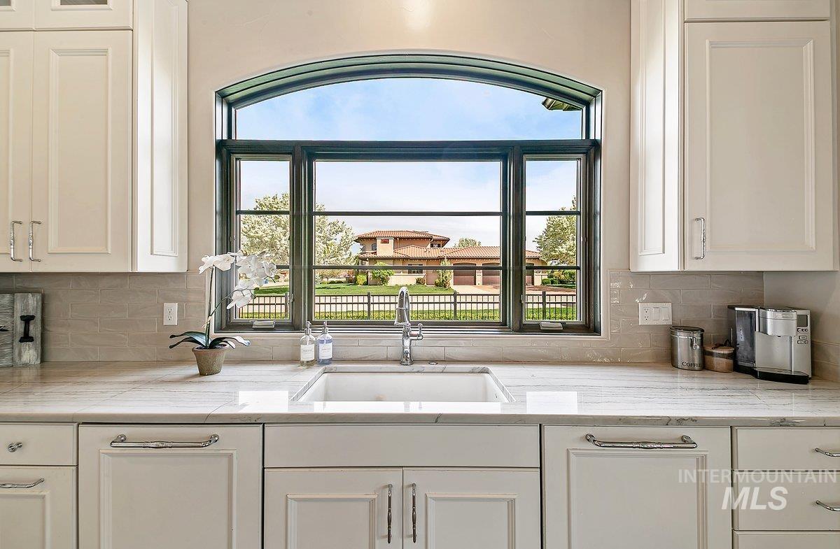 10185 Copperhead Lane, Caldwell, Idaho 83607, 3 Bedrooms, 2.5 Bathrooms, Residential For Sale, Price $1,395,000, 98965362