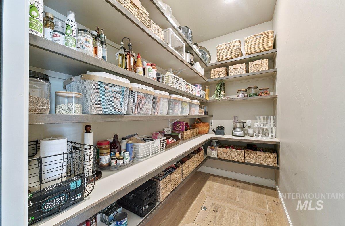 10185 Copperhead Lane, Caldwell, Idaho 83607, 3 Bedrooms, 2.5 Bathrooms, Residential For Sale, Price $1,395,000, 98965362