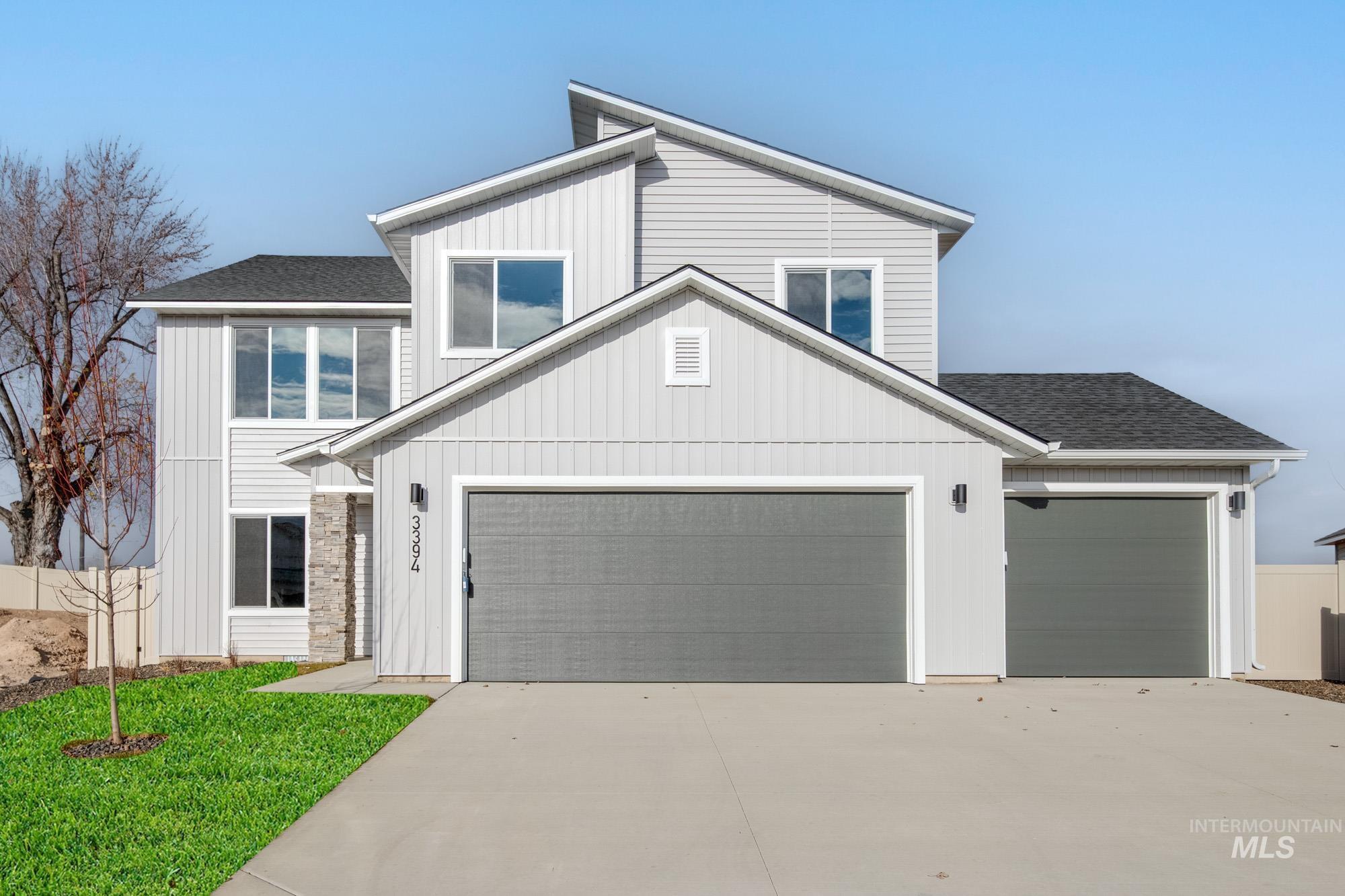 3394 E Red Maple Ct, Nampa, Idaho 83686, 4 Bedrooms, 2.5 Bathrooms, Residential For Sale, Price $454,990,MLS 98965364