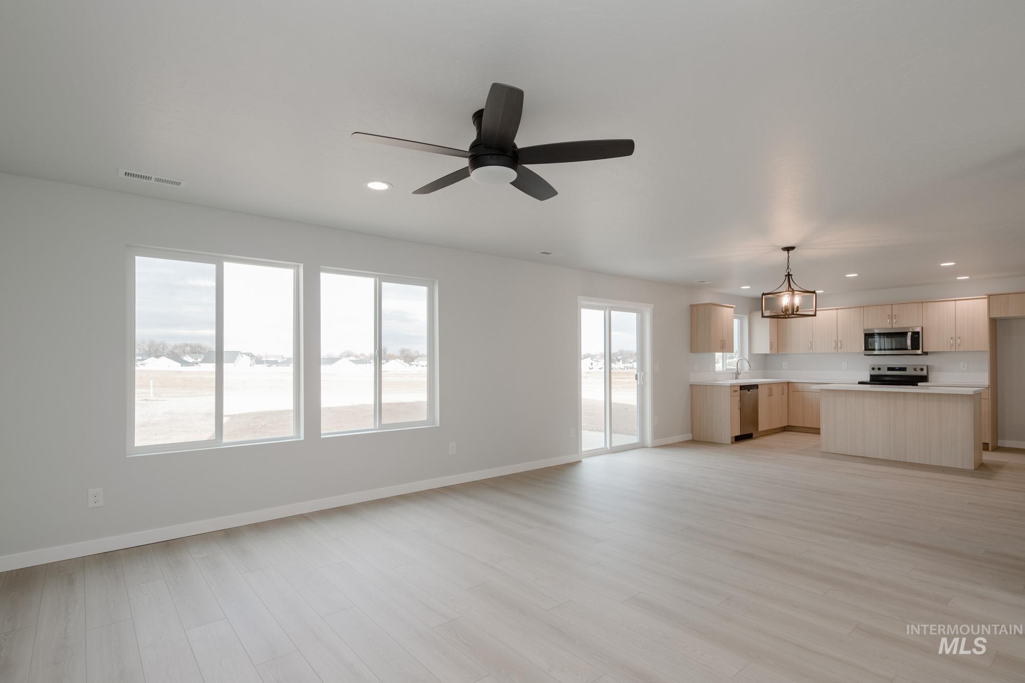 3394 E Red Maple Ct, Nampa, Idaho 83686, 4 Bedrooms, 2.5 Bathrooms, Residential For Sale, Price $454,990,MLS 98965364