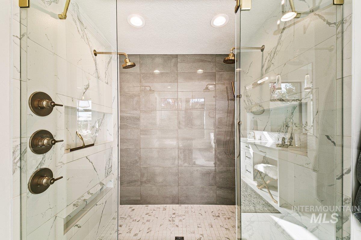 10205 Copperhead Lane, Caldwell, Idaho 83607, 3 Bedrooms, 3 Bathrooms, Residential For Sale, Price $1,395,000, 98965365