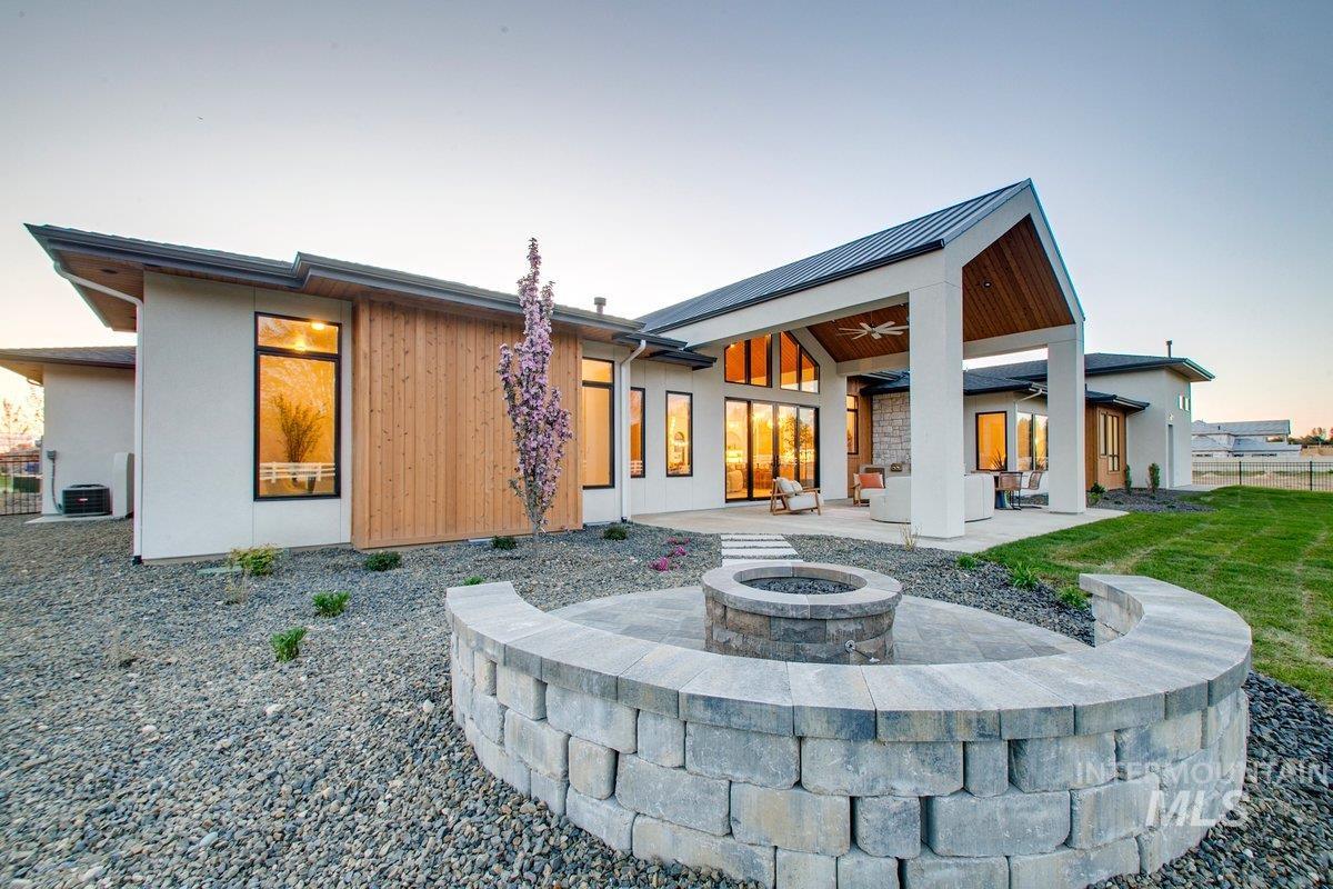 10205 Copperhead Lane, Caldwell, Idaho 83607, 3 Bedrooms, 3 Bathrooms, Residential For Sale, Price $1,395,000, 98965365