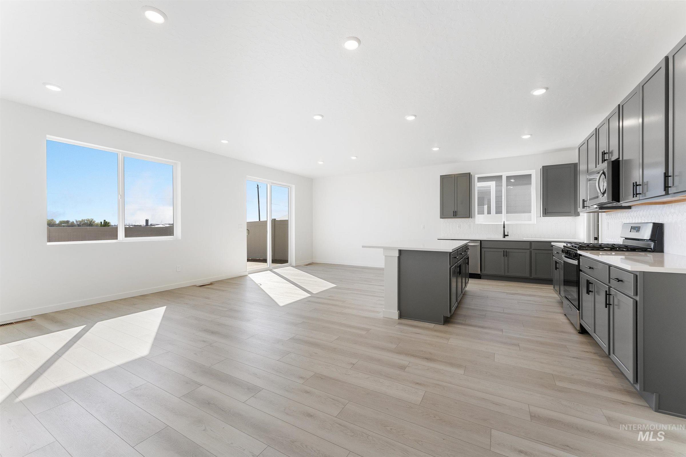 862 E Exploration Dr, Kuna, Idaho 83634, 3 Bedrooms, 2 Bathrooms, Residential For Sale, Price $369,990,MLS 98965400