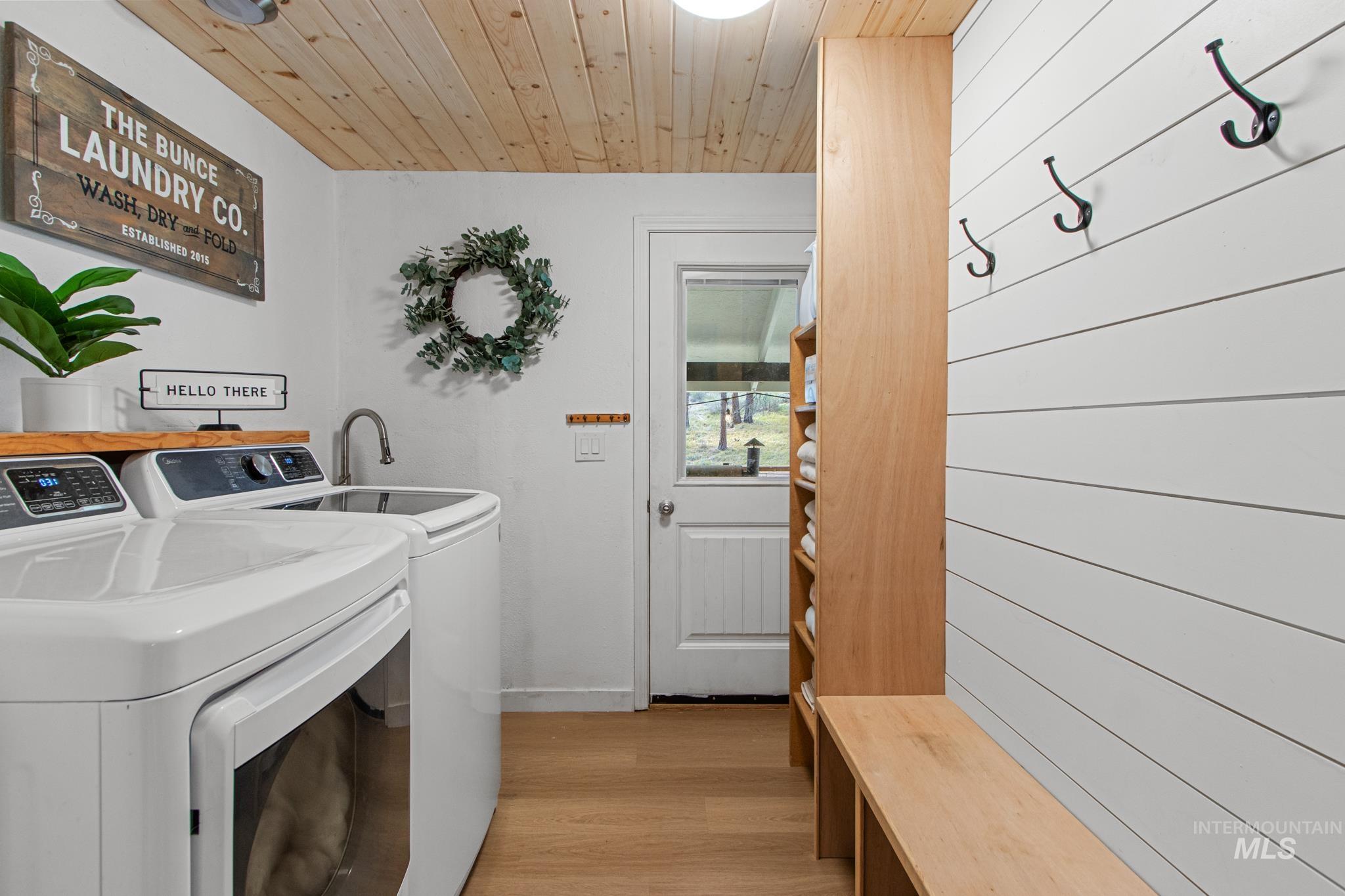 12 N Meadow Creek Rd, Idaho City, Idaho 83631, 3 Bedrooms, 2 Bathrooms, Residential For Sale, Price $504,900,MLS 98965409