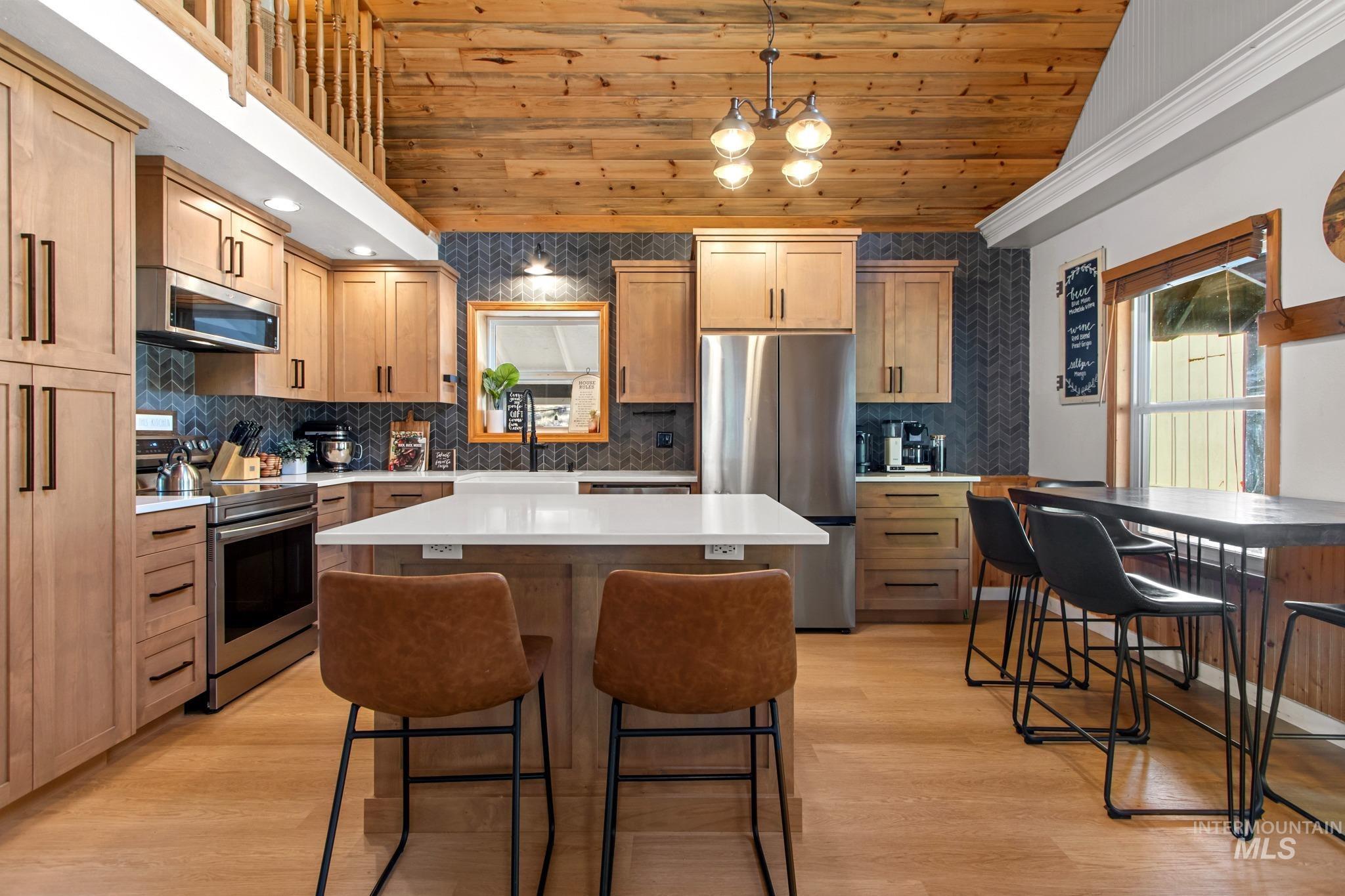 12 N Meadow Creek Rd, Idaho City, Idaho 83631, 3 Bedrooms, 2 Bathrooms, Residential For Sale, Price $504,900,MLS 98965409