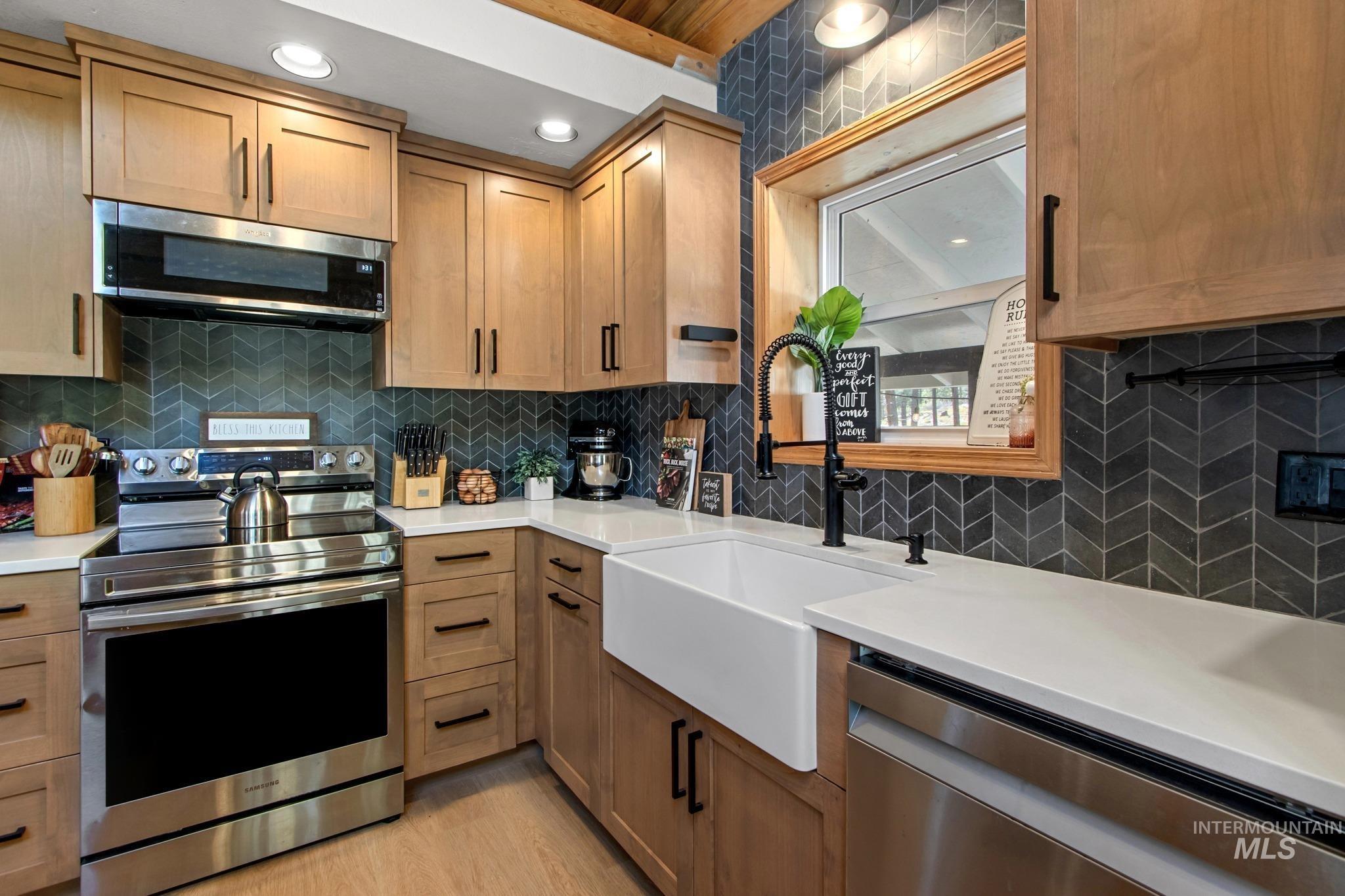 12 N Meadow Creek Rd, Idaho City, Idaho 83631, 3 Bedrooms, 2 Bathrooms, Residential For Sale, Price $504,900,MLS 98965409