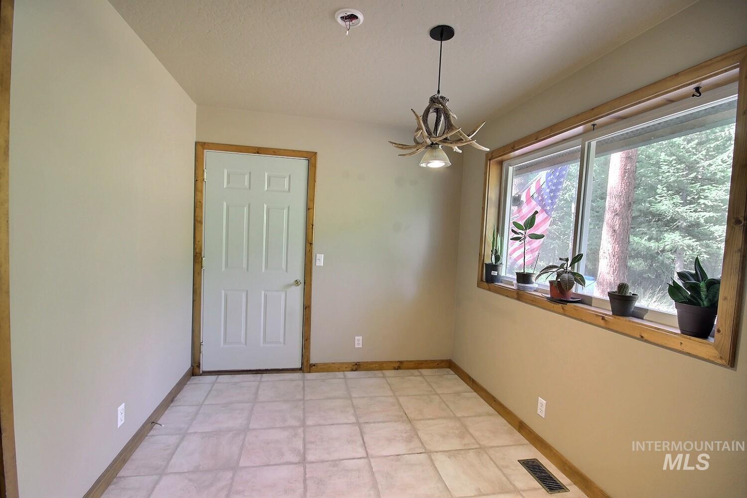 4035 Granite View Road, New Meadows, Idaho 83654, 3 Bedrooms, 2 Bathrooms, Residential For Sale, Price $550,000,MLS 98965412