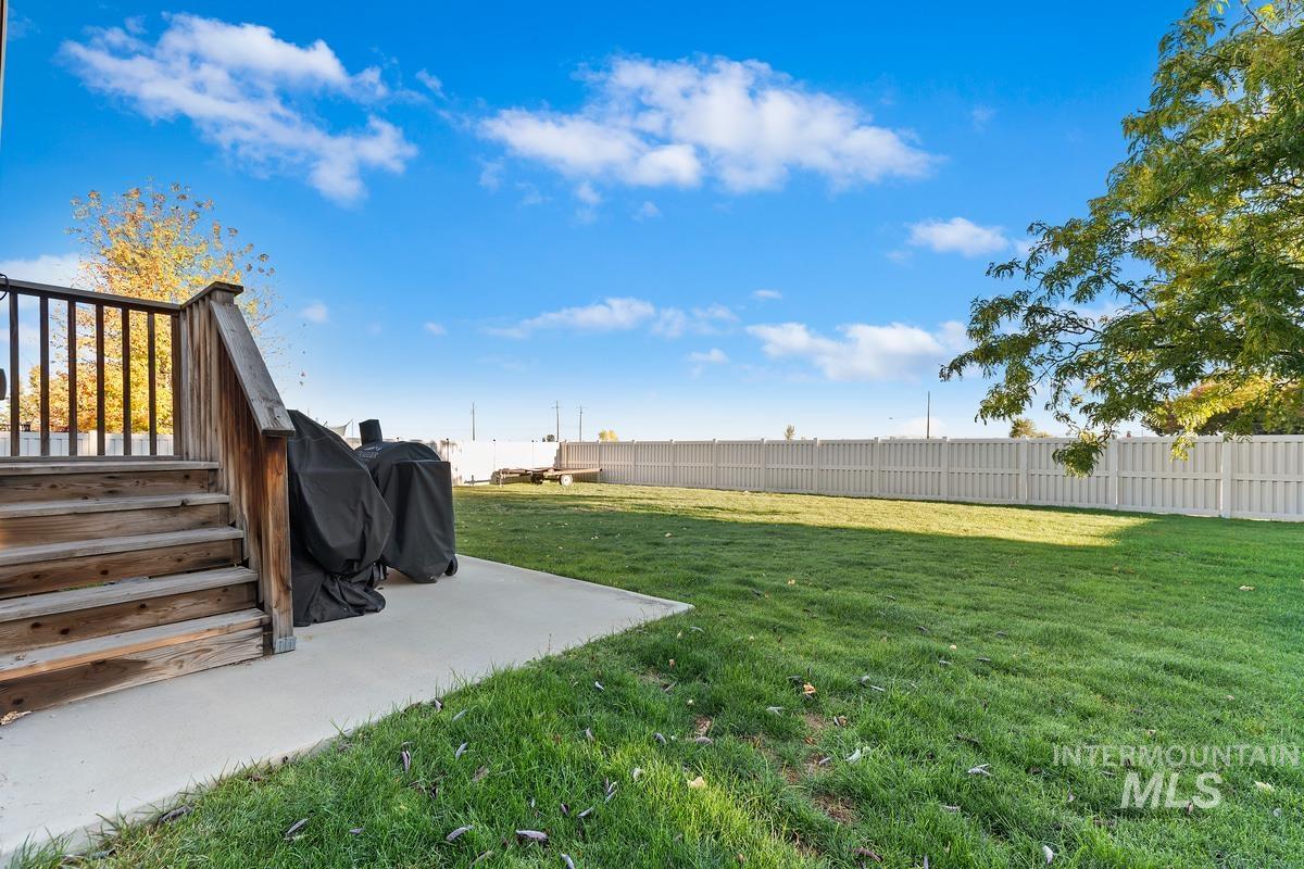 2500 SW Burleywood Path, Kuna, Idaho 83634, 3 Bedrooms, 2 Bathrooms, Residential For Sale, Price $430,000,MLS 98965429