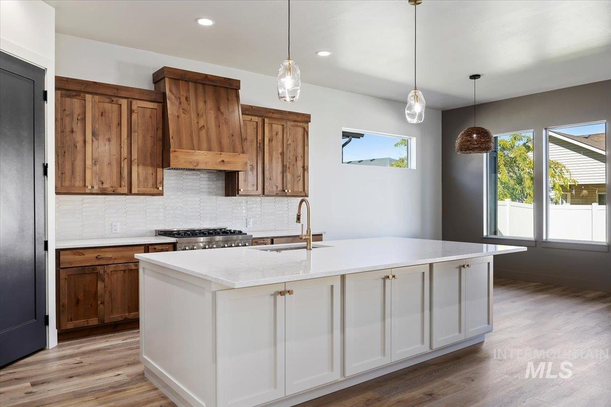 548 Falling Leaf Lane, Twin Falls, Idaho 83301, 3 Bedrooms, 2 Bathrooms, Residential For Sale, Price $540,000, 98965445
