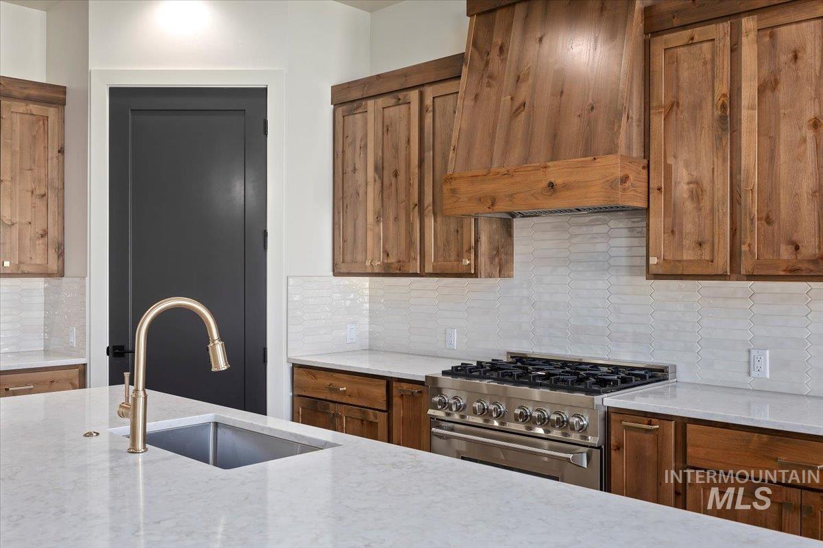 548 Falling Leaf Lane, Twin Falls, Idaho 83301, 3 Bedrooms, 2 Bathrooms, Residential For Sale, Price $540,000, 98965445
