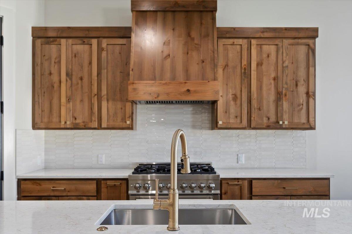 548 Falling Leaf Lane, Twin Falls, Idaho 83301, 3 Bedrooms, 2 Bathrooms, Residential For Sale, Price $540,000, 98965445