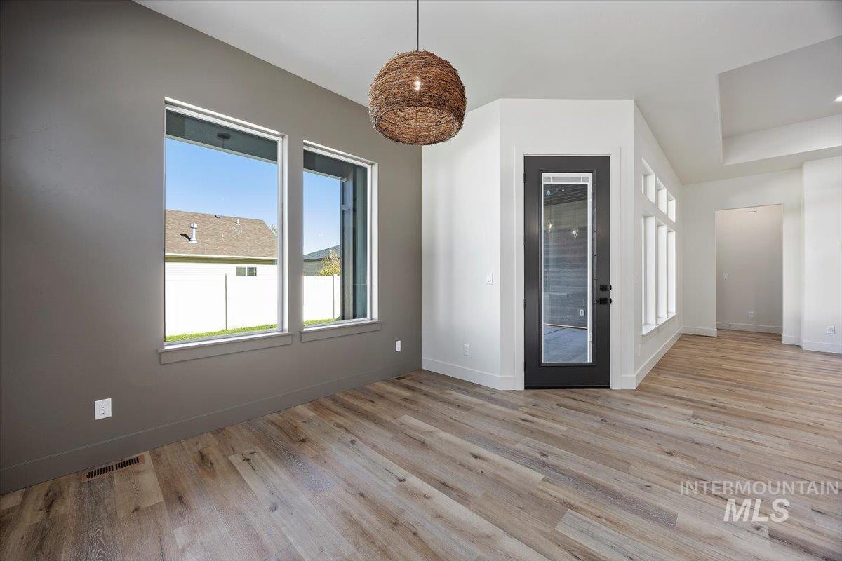 548 Falling Leaf Lane, Twin Falls, Idaho 83301, 3 Bedrooms, 2 Bathrooms, Residential For Sale, Price $540,000, 98965445