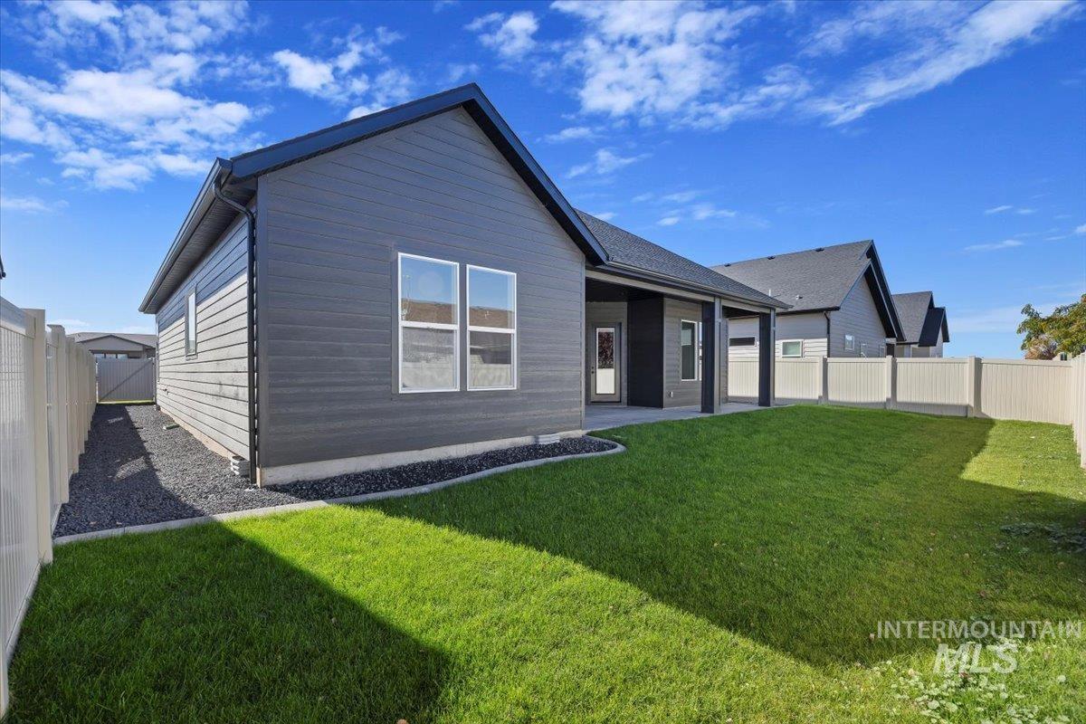 548 Falling Leaf Lane, Twin Falls, Idaho 83301, 3 Bedrooms, 2 Bathrooms, Residential For Sale, Price $540,000, 98965445