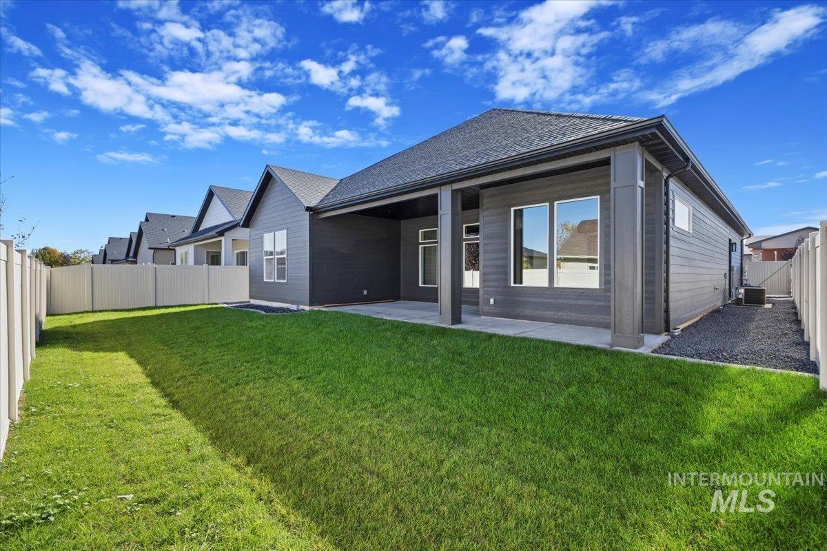 548 Falling Leaf Lane, Twin Falls, Idaho 83301, 3 Bedrooms, 2 Bathrooms, Residential For Sale, Price $540,000, 98965445