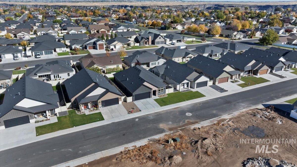 548 Falling Leaf Lane, Twin Falls, Idaho 83301, 3 Bedrooms, 2 Bathrooms, Residential For Sale, Price $540,000, 98965445