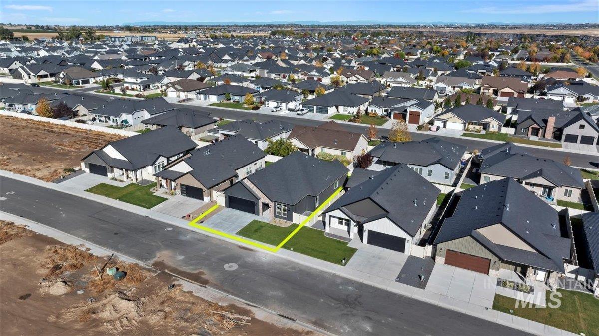 548 Falling Leaf Lane, Twin Falls, Idaho 83301, 3 Bedrooms, 2 Bathrooms, Residential For Sale, Price $540,000, 98965445