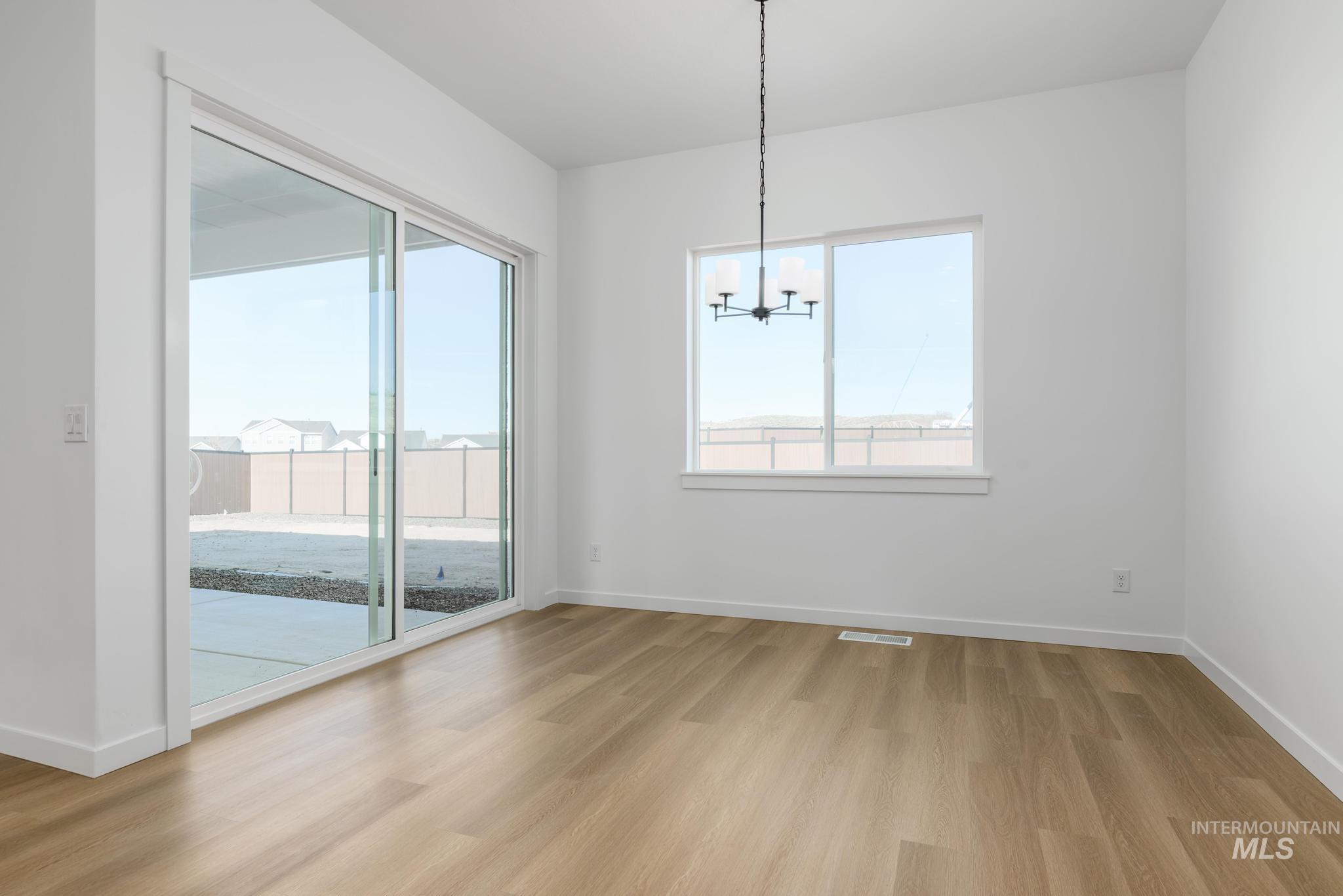 9745 W Nicasio Dr, Star, Idaho 83669, 3 Bedrooms, 2.5 Bathrooms, Residential For Sale, Price $689,000,MLS 98965450