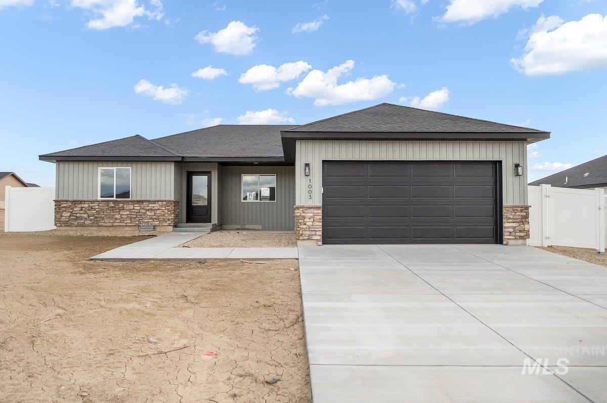 1003 E 23rd Ave., Jerome, Idaho 83338, 4 Bedrooms, 2 Bathrooms, Residential For Sale, Price $379,900, 98965455