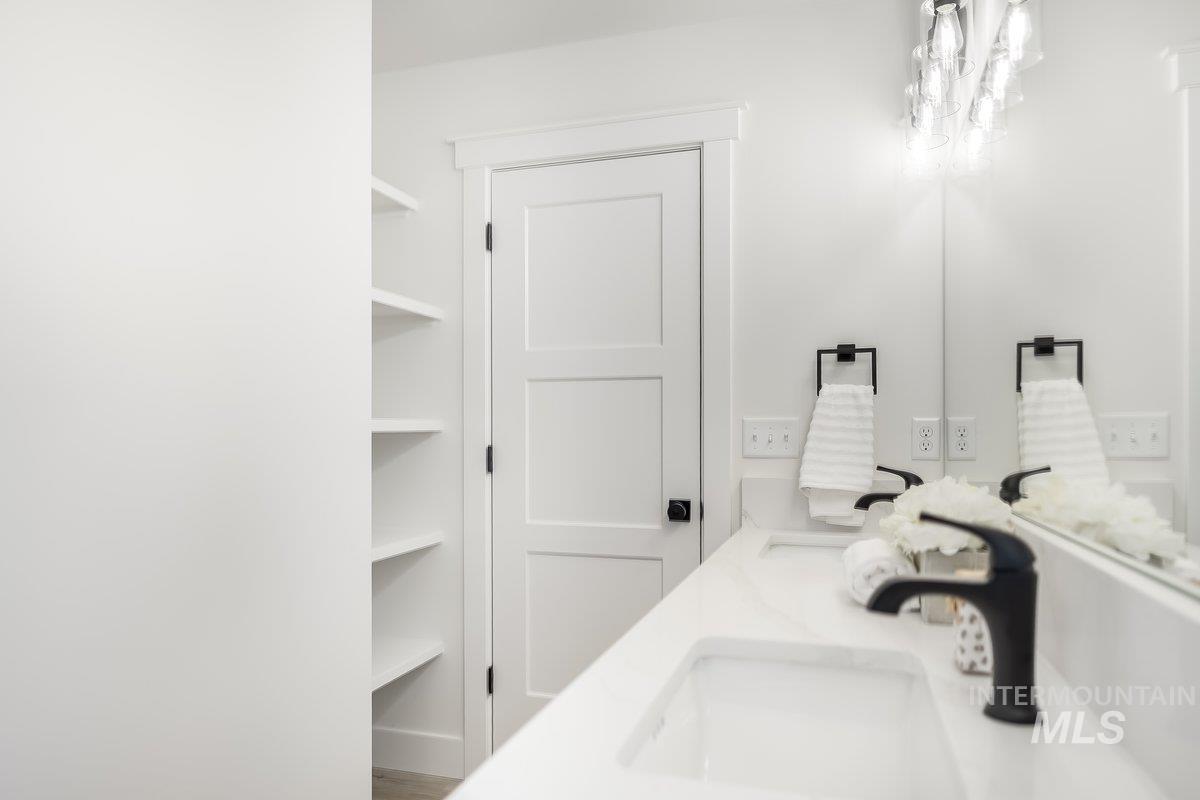 1003 E 23rd Ave., Jerome, Idaho 83338, 4 Bedrooms, 2 Bathrooms, Residential For Sale, Price $379,900, 98965455