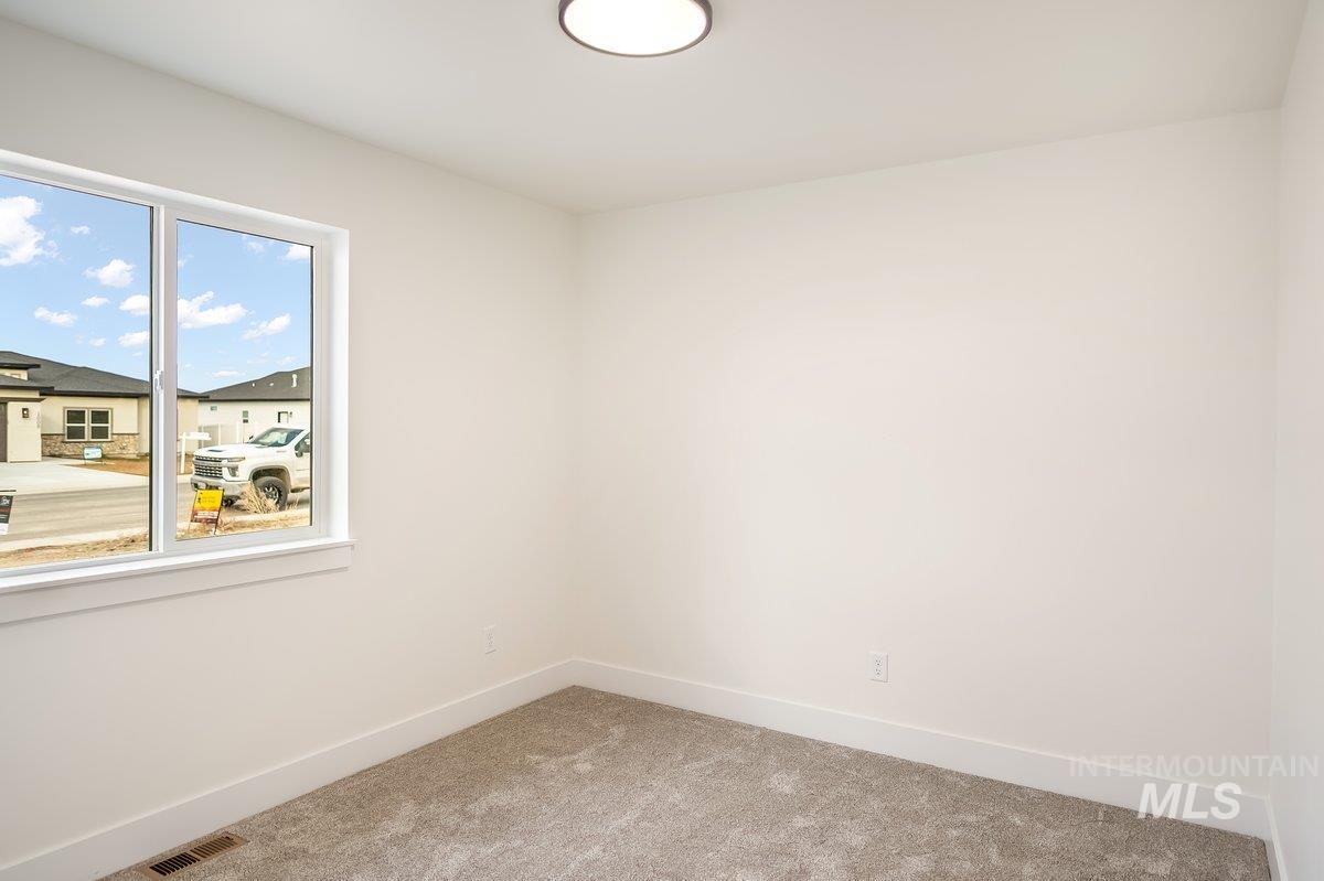 1003 E 23rd Ave., Jerome, Idaho 83338, 4 Bedrooms, 2 Bathrooms, Residential For Sale, Price $379,900, 98965455