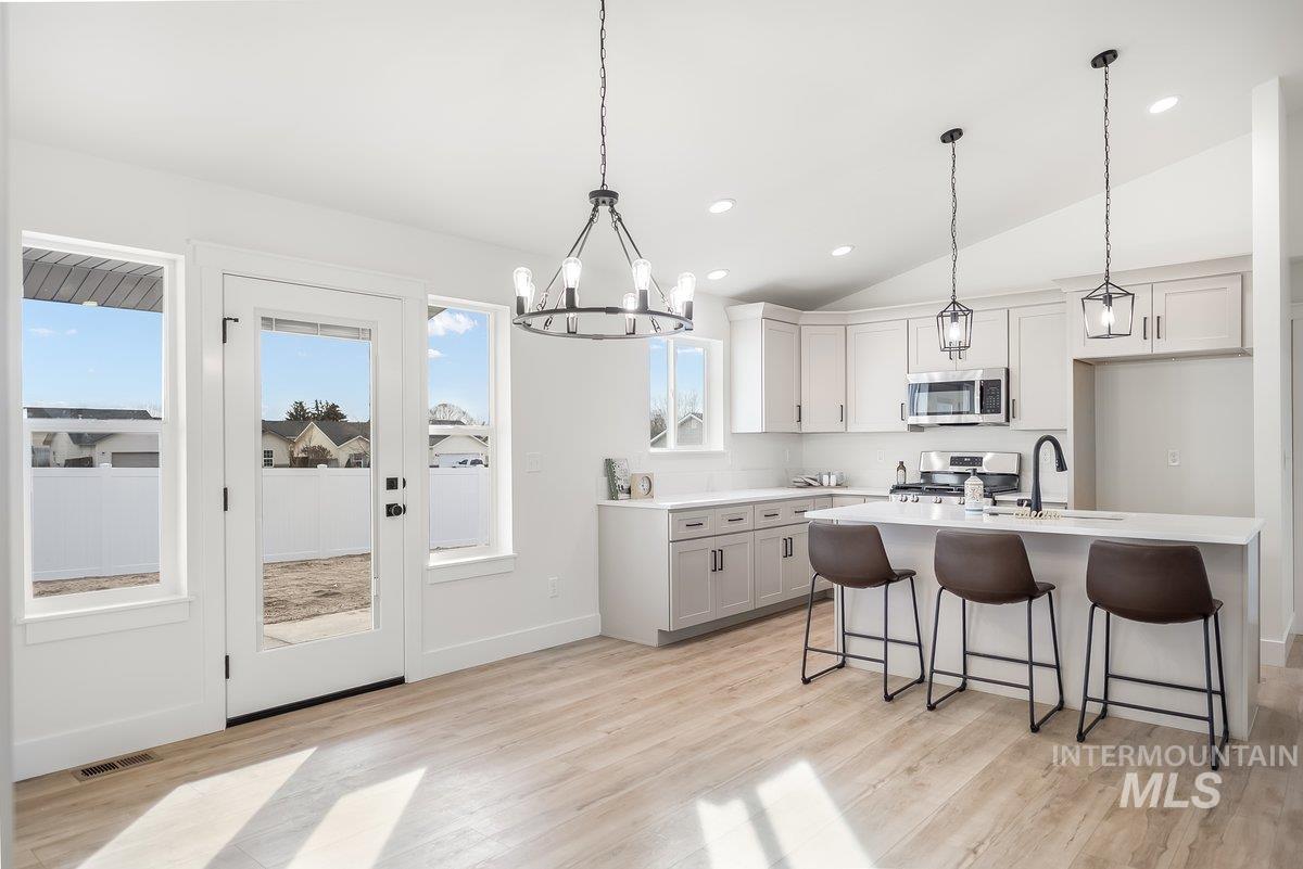 1003 E 23rd Ave., Jerome, Idaho 83338, 4 Bedrooms, 2 Bathrooms, Residential For Sale, Price $379,900, 98965455