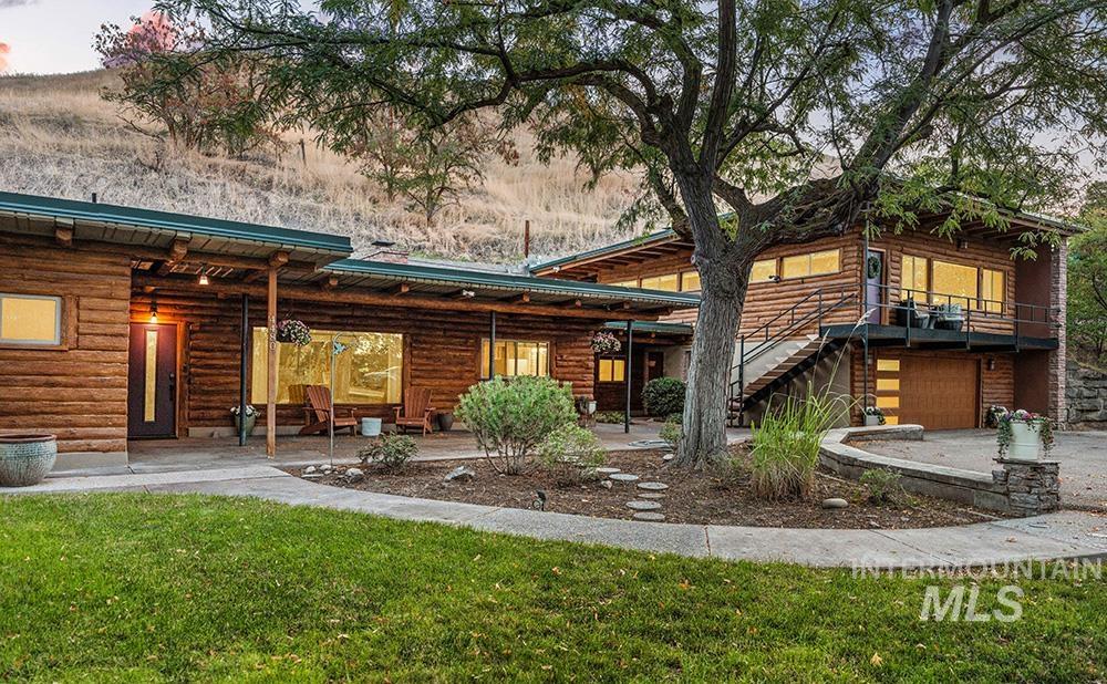 4480 N Kitsap Way, Boise, Idaho 83703, 2 Bedrooms, 1 Bathroom, Residential Income For Sale, Price $950,000, 98965464