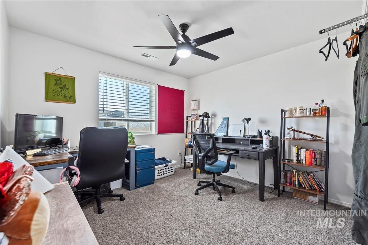 1025 SW Sparrow Pl, Mountain Home, Idaho 83647, 4 Bedrooms, 2 Bathrooms, Residential For Sale, Price $394,500,MLS 98965485