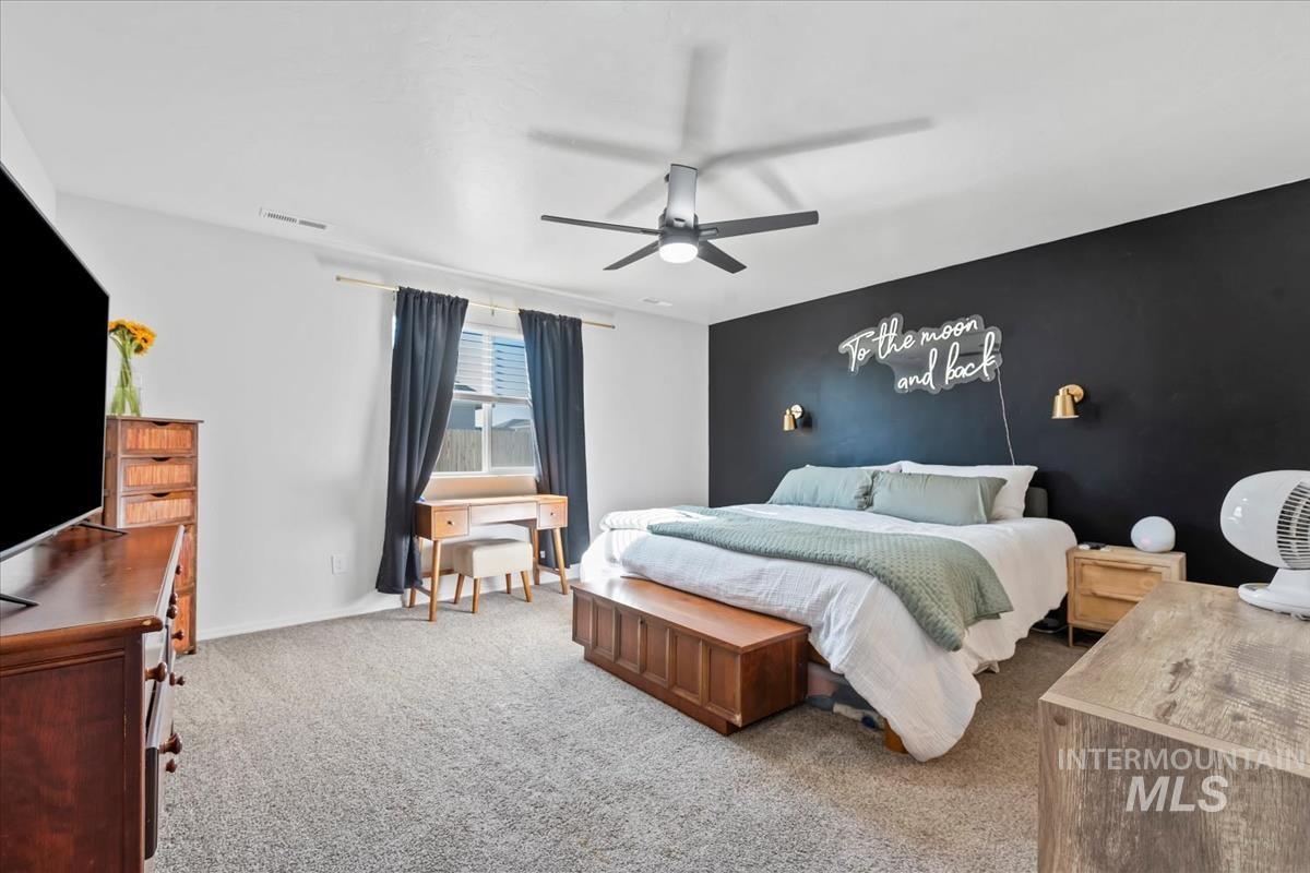 1025 SW Sparrow Pl, Mountain Home, Idaho 83647, 4 Bedrooms, 2 Bathrooms, Residential For Sale, Price $394,500,MLS 98965485