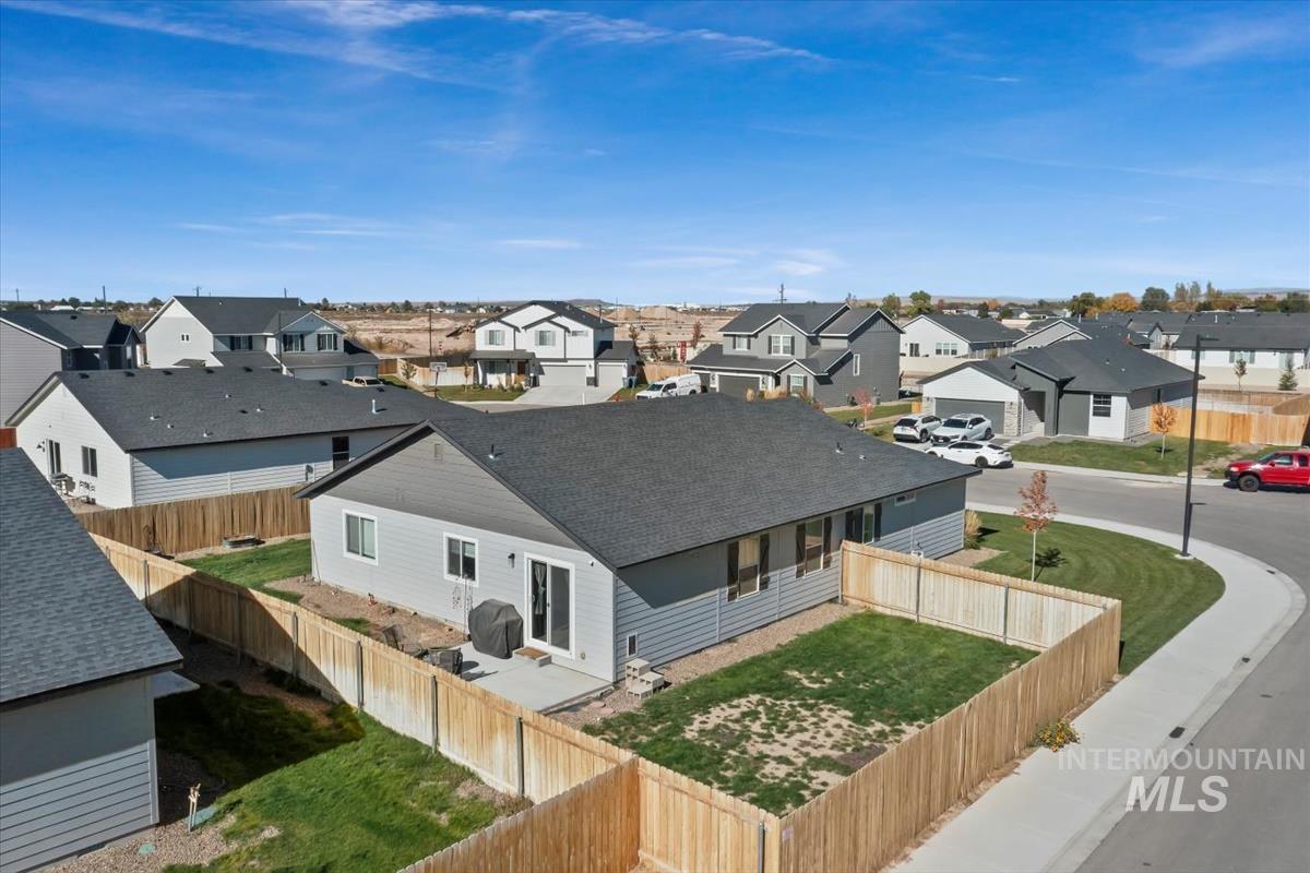 1025 SW Sparrow Pl, Mountain Home, Idaho 83647, 4 Bedrooms, 2 Bathrooms, Residential For Sale, Price $394,500,MLS 98965485